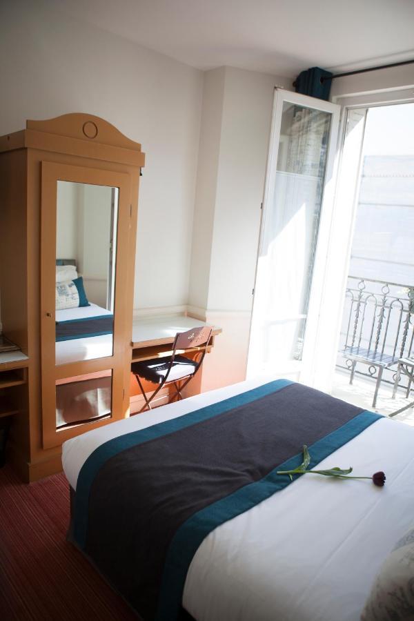 Classic Double Room with Balcony