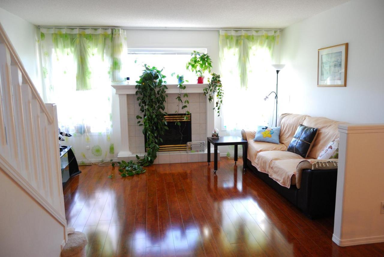 Double or Twin Room with Private Bathroom