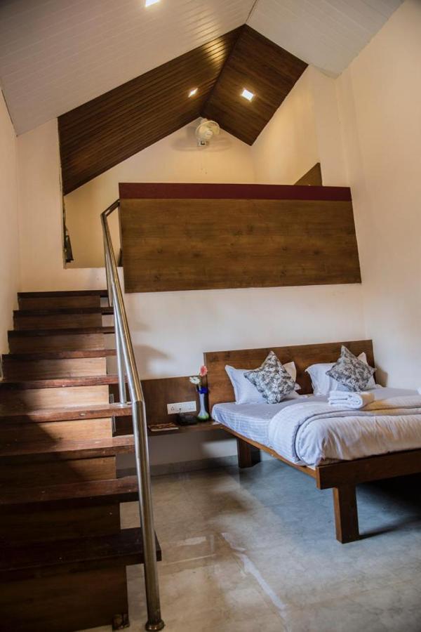 Deluxe Family Room,1071890566:JPEG