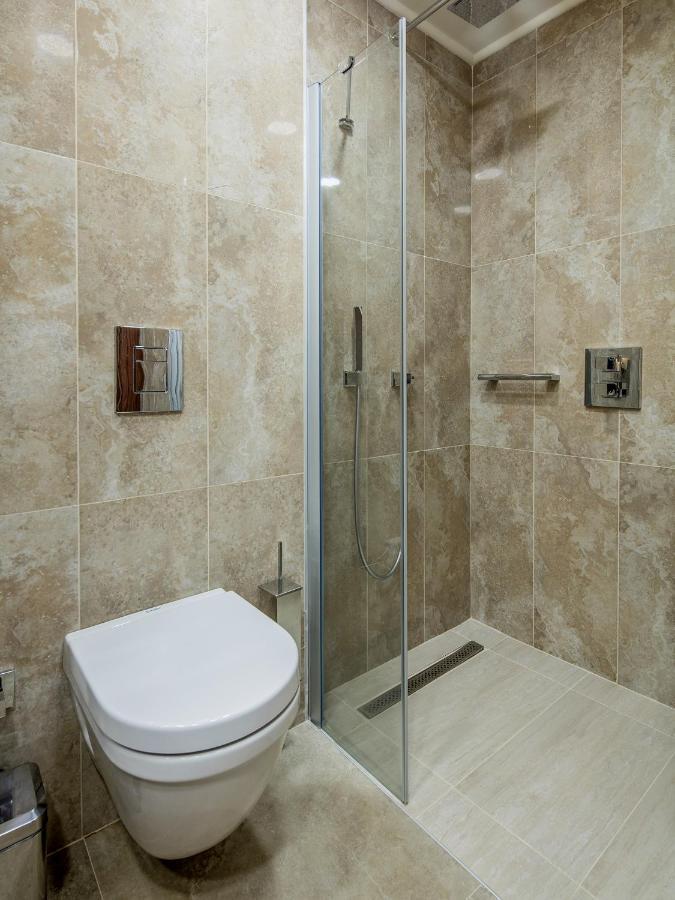 Suite met 1 Slaapkamer met Queensize Bed - Bovenste Verdieping