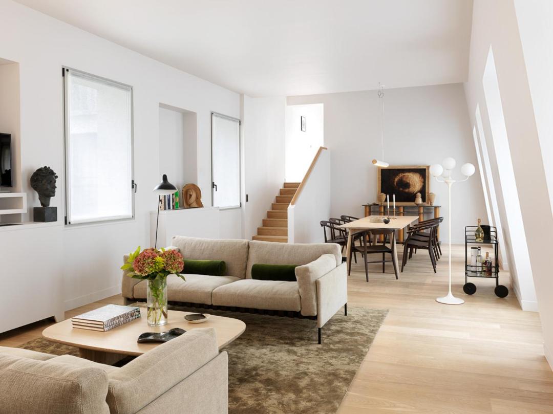 Three-Bedroom Deluxe Apartment
