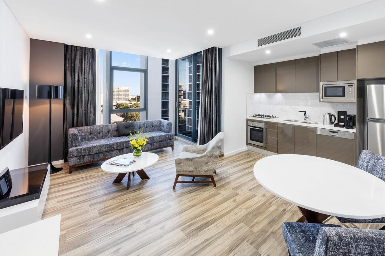 One Bedroom King Suite,1184012881:JPEG
