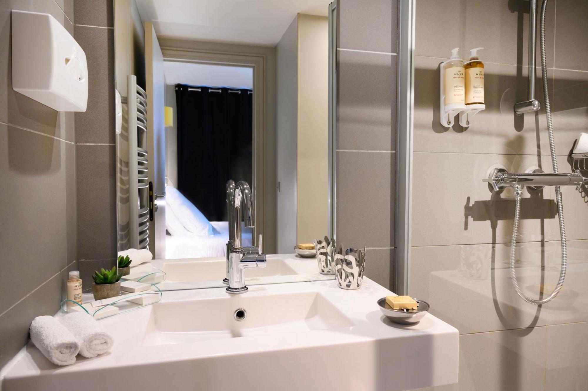 Two Connecting Double Rooms