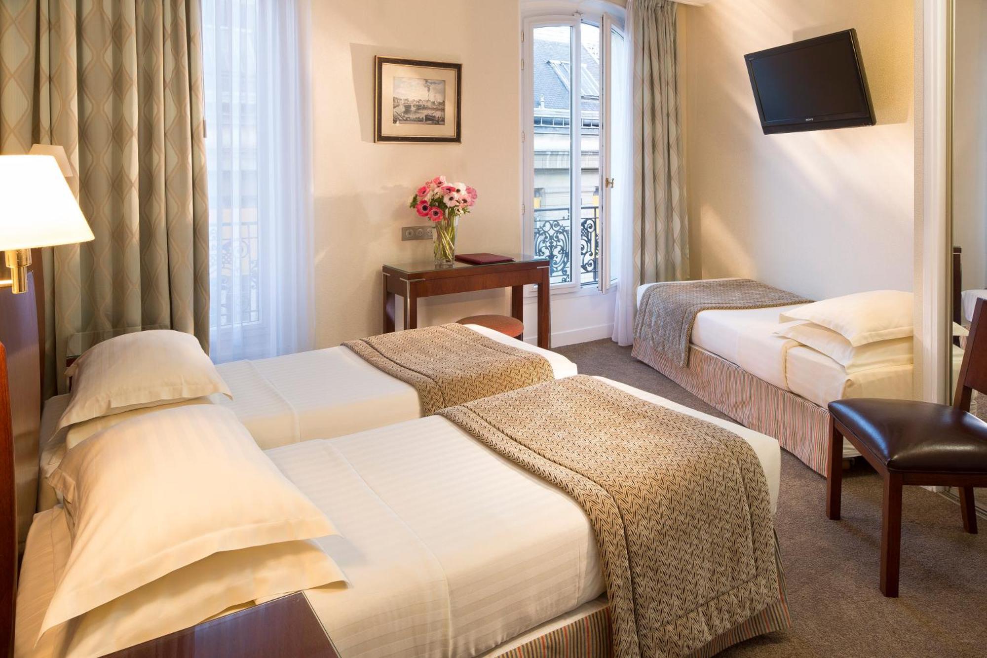 Superior Triple Room