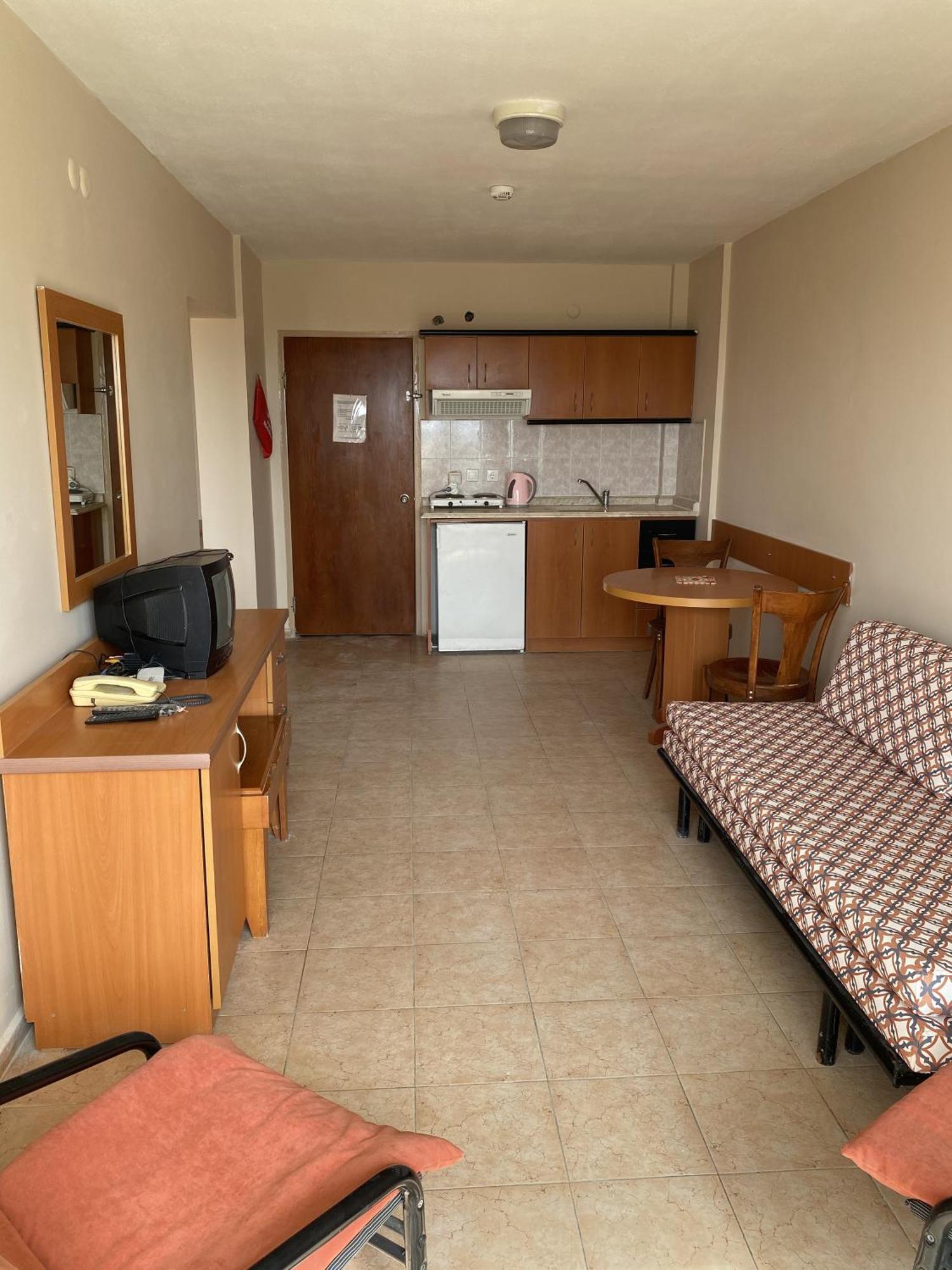 Economy Suite
