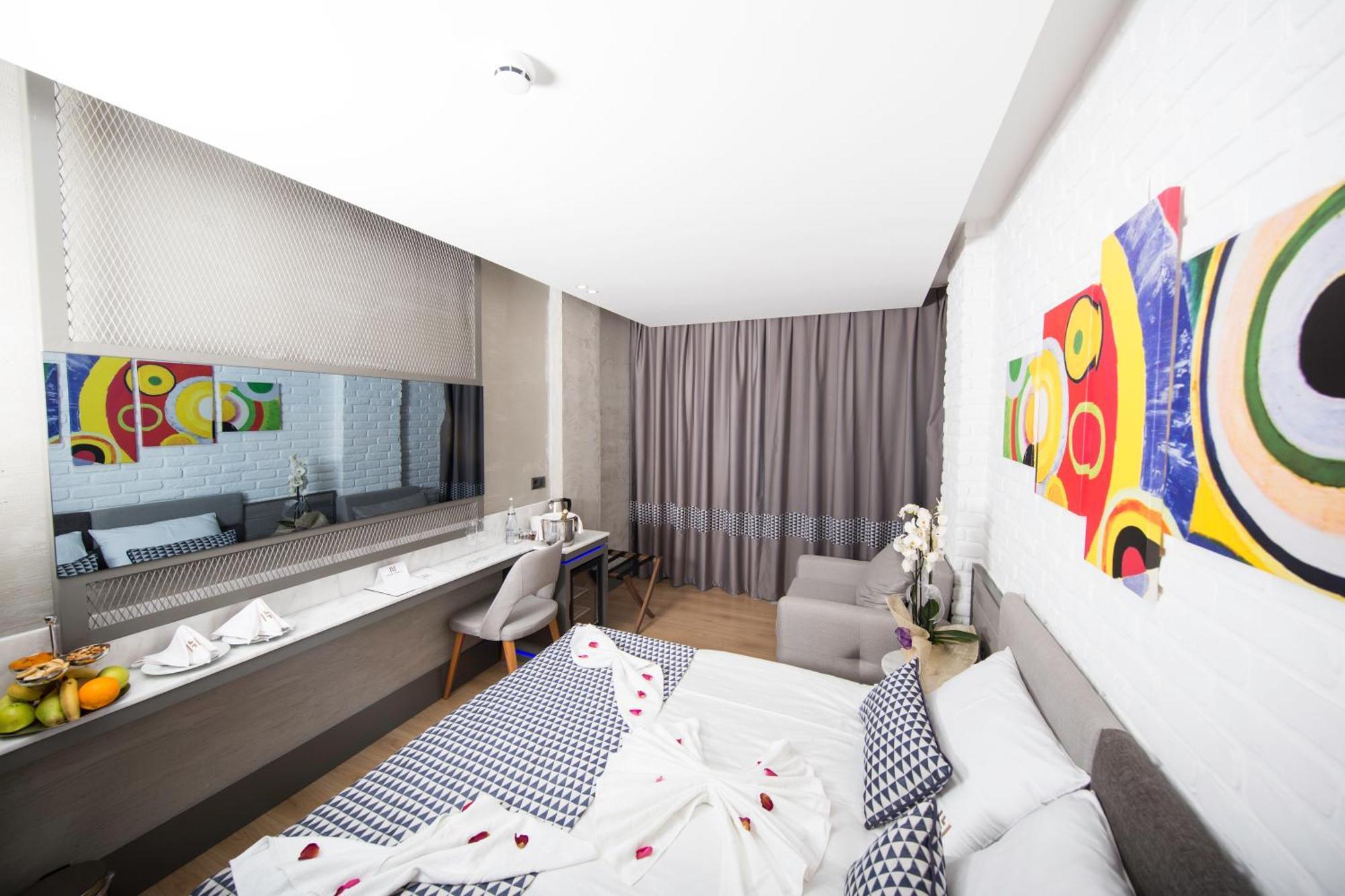 Comfort Room Balcony