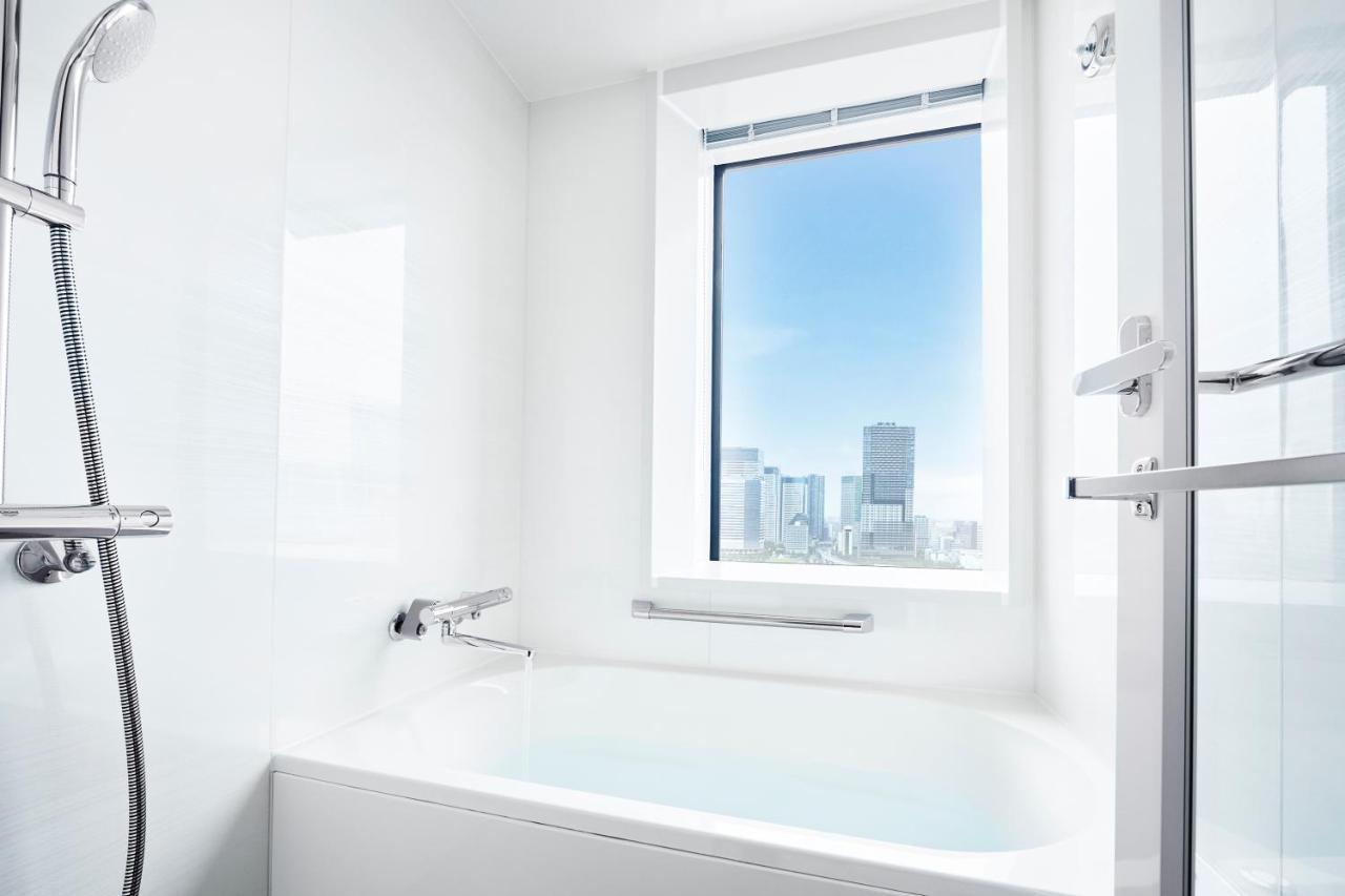 <16&17 Floor> Deluxe Twin Plus Room for 3 adults  (An Extra Bed Provided for Triple Use) - Non-Smoking
