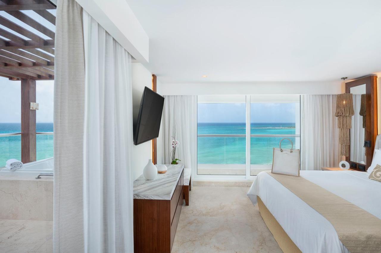 Superior Two Bedroom Presidential Suite Ocean View King Size Bed,1589182650:JPEG