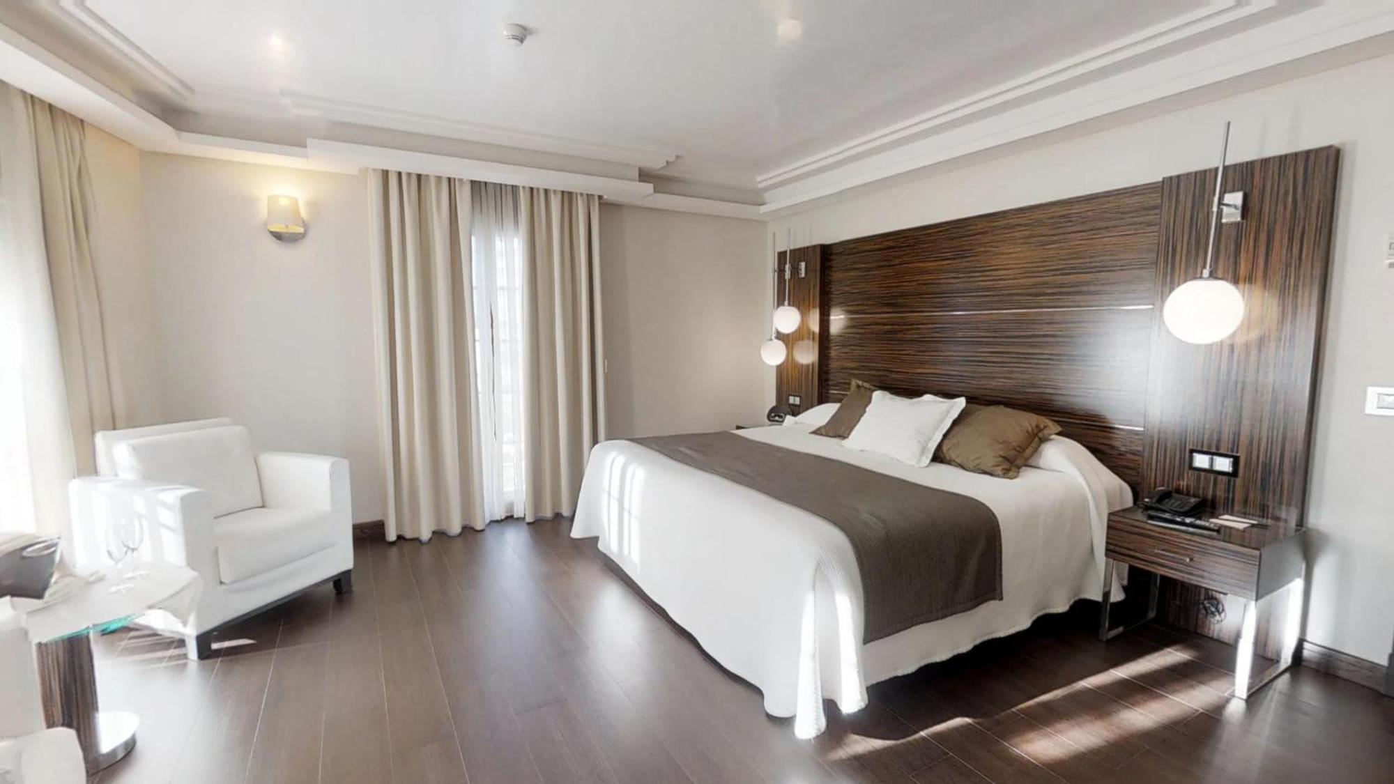 Grand Suite Duplex for 6 Guests