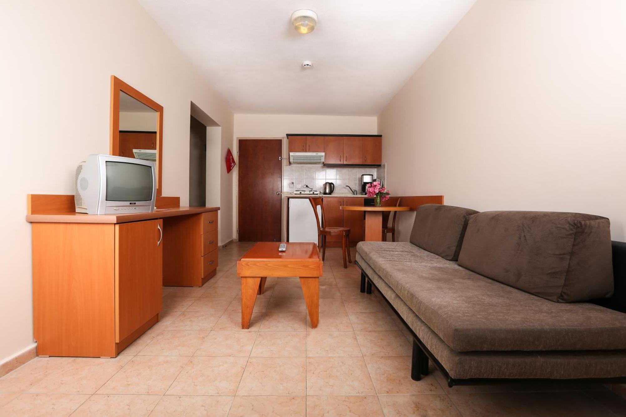 Economy Suite