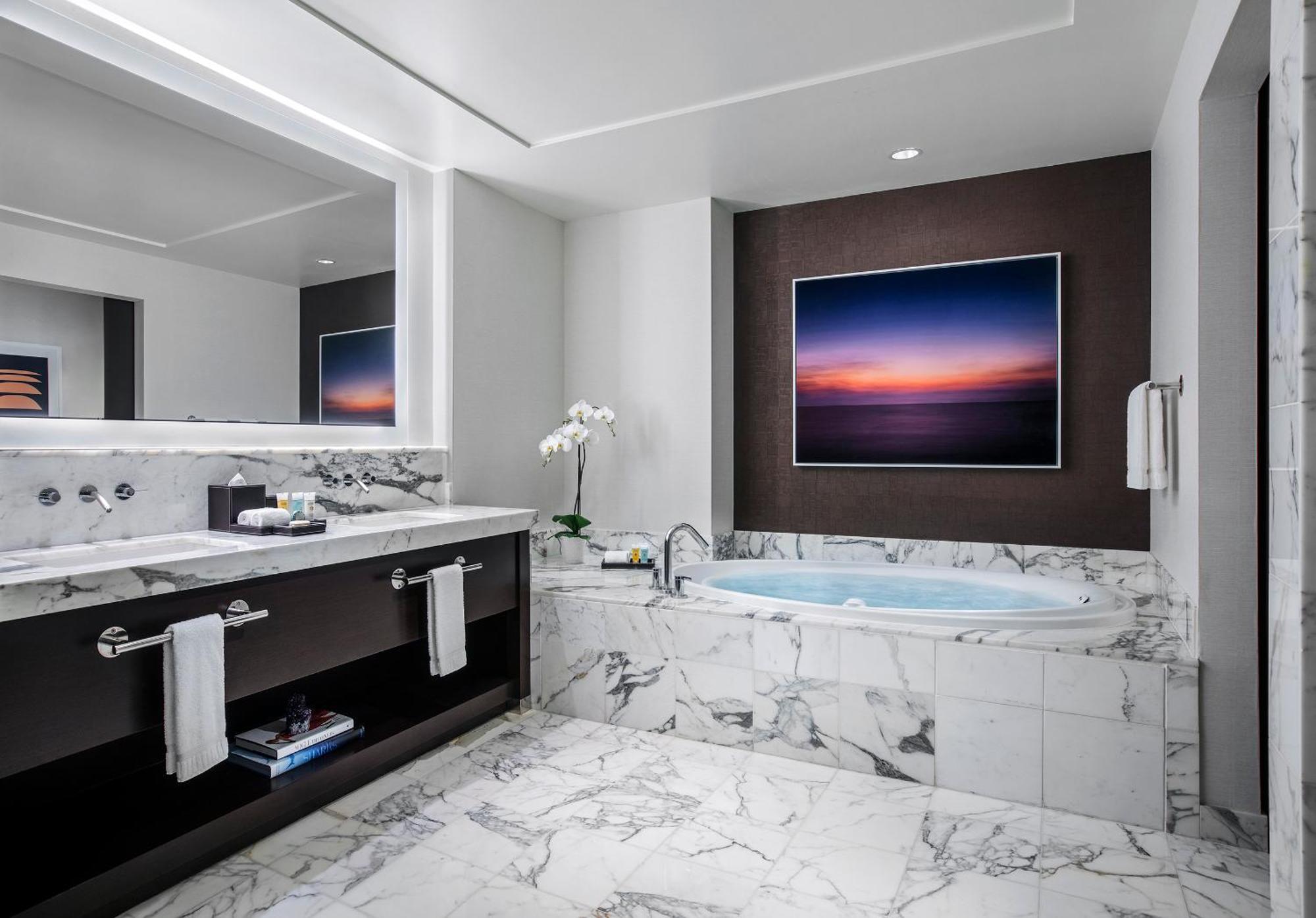 Signature Suite - 2 Queen Beds