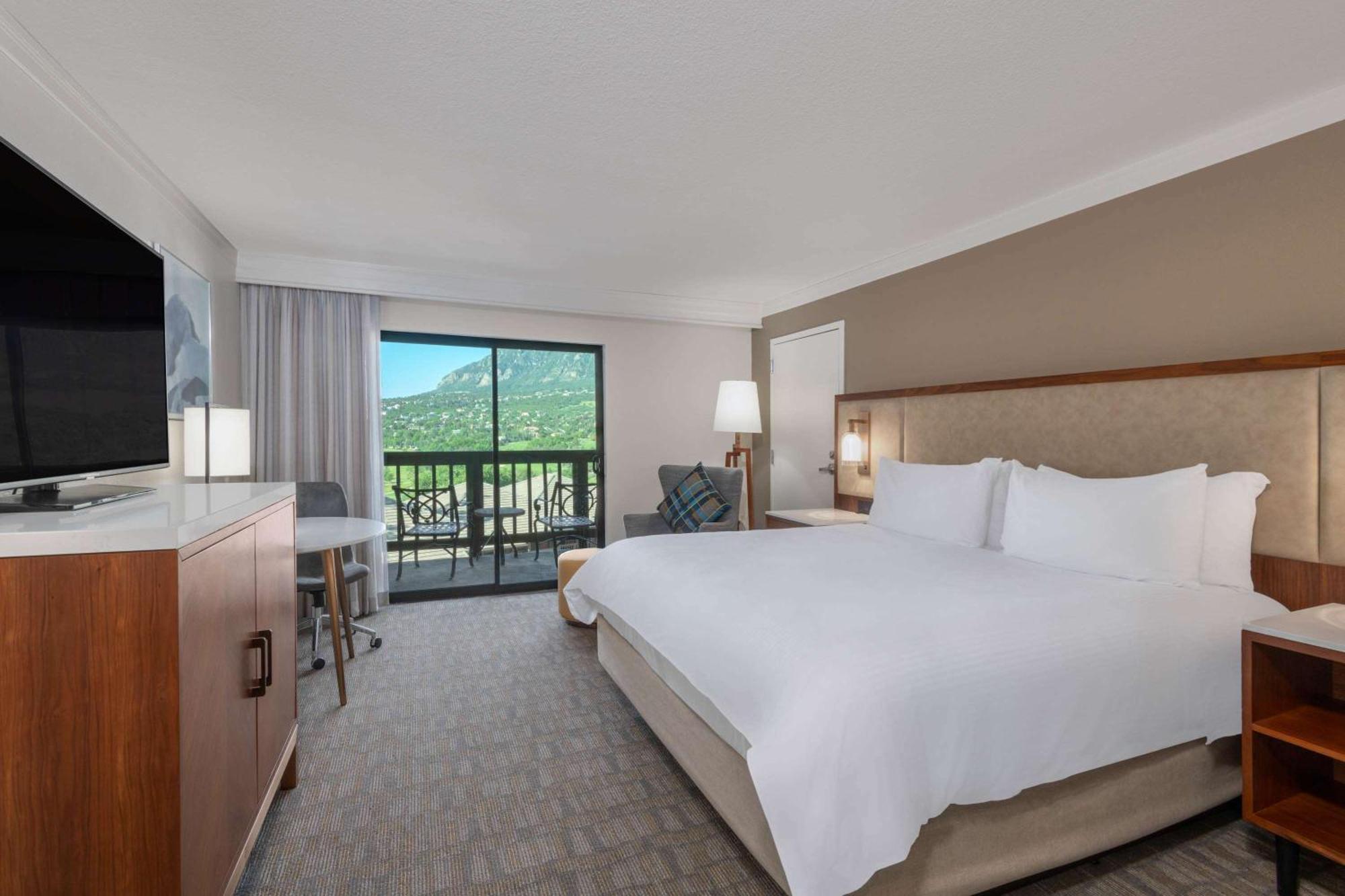 King Room Mountain View,1624749049:JPEG