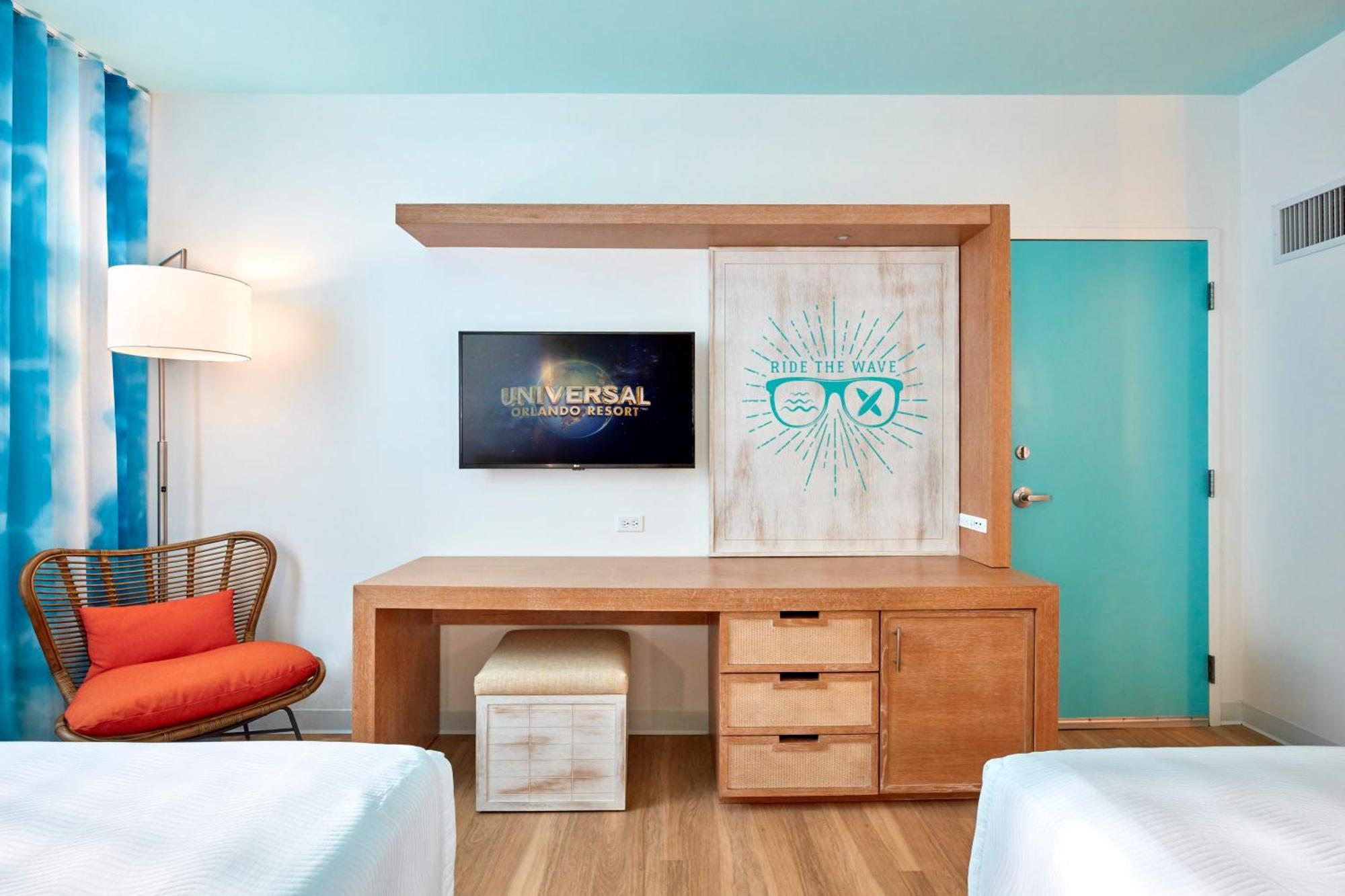 Standard Room Pool View Hearing Accessible (Includes Early Park Admission*)