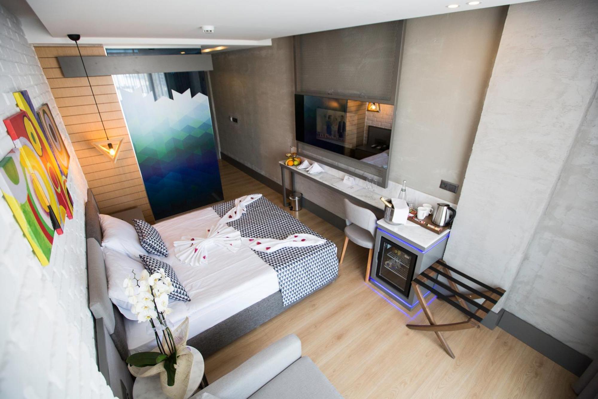 Comfort Room Balcony