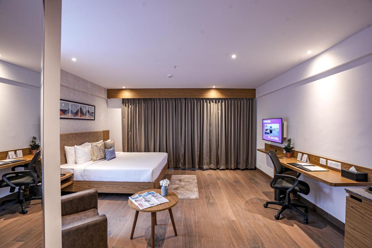 Superior King Room
