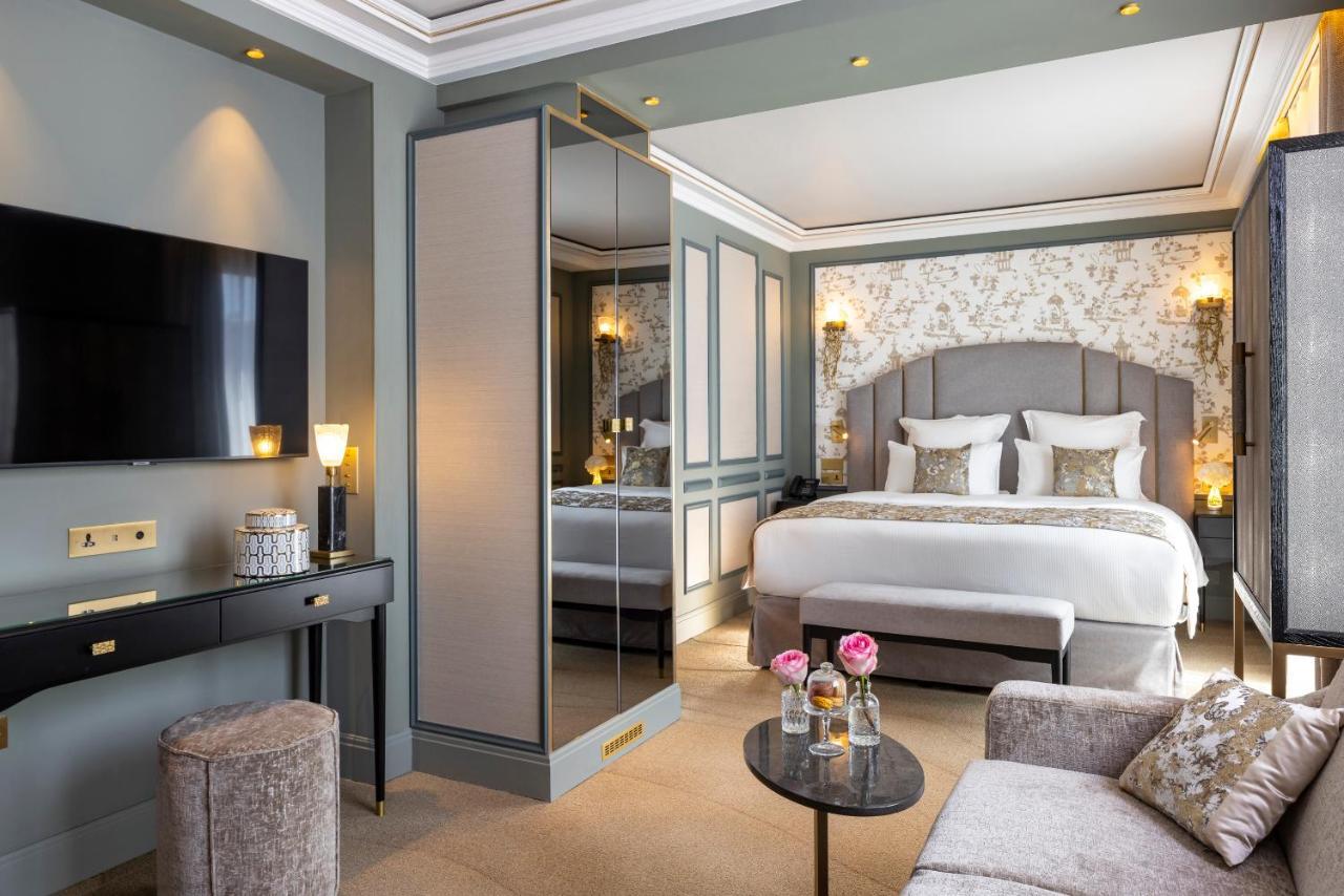 Junior Suite with Balcony