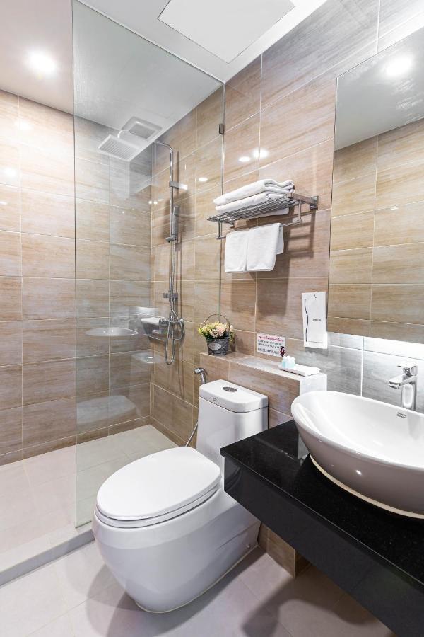 Deluxe Double Room - No Window