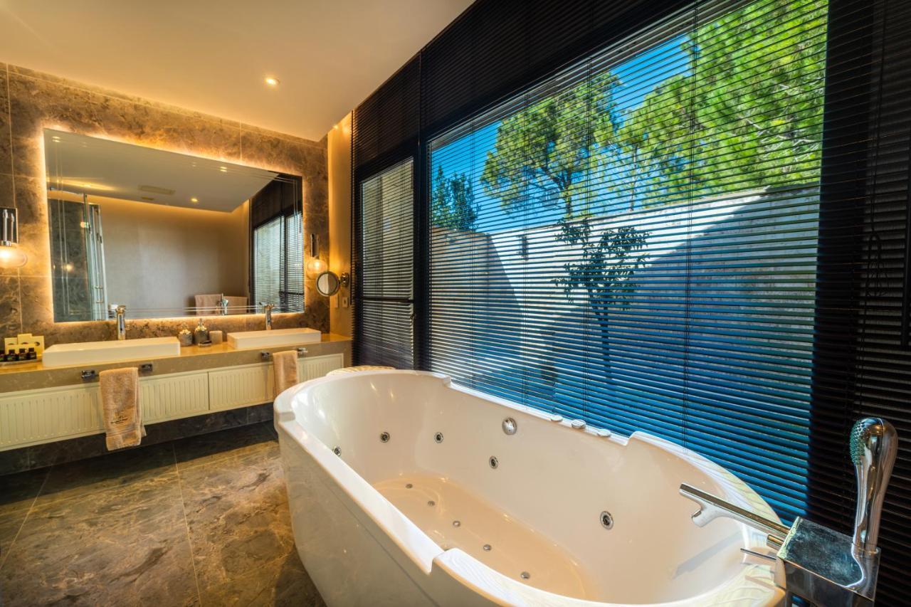 Superior Deluxe Villa met Eigen Zwembad (6 Volwassenen + 1 Kind)