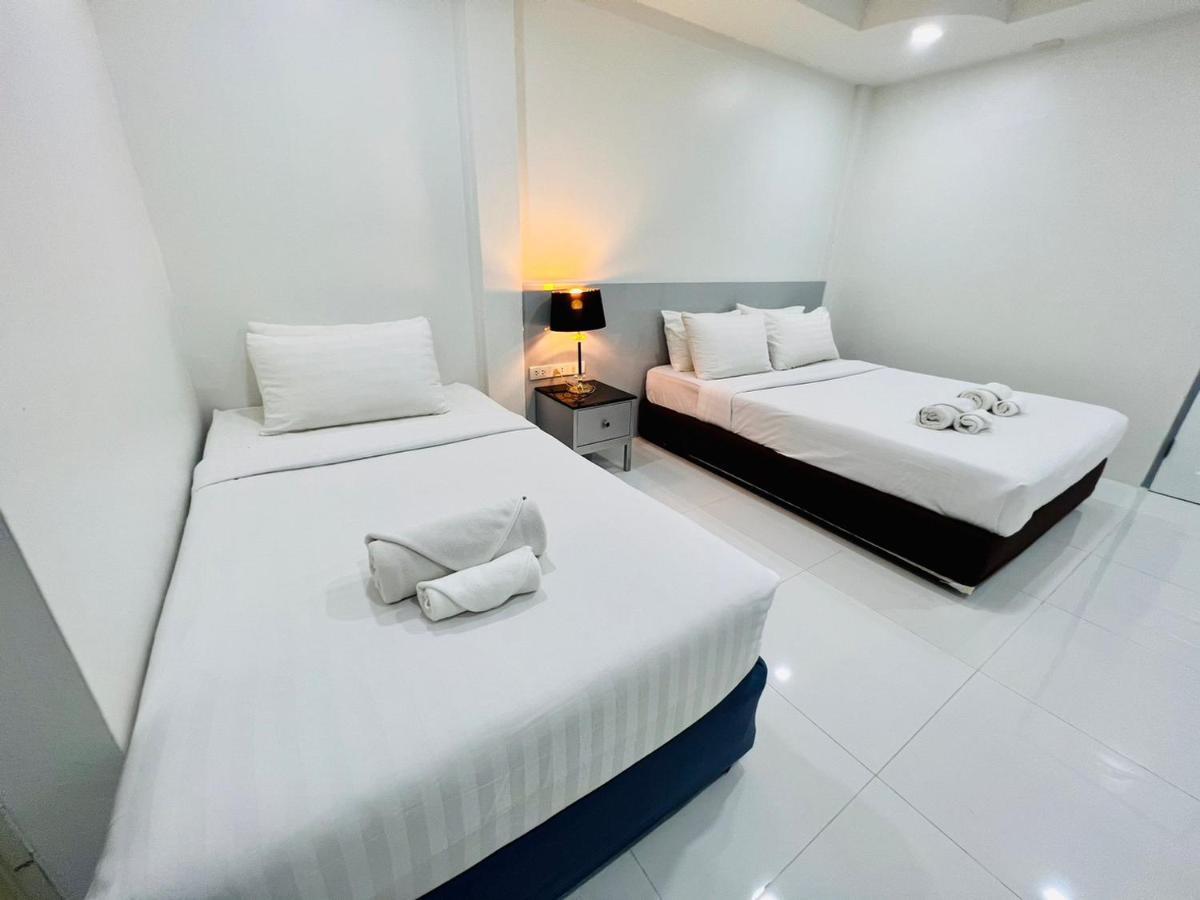 Deluxe Double Room with Extra Bed