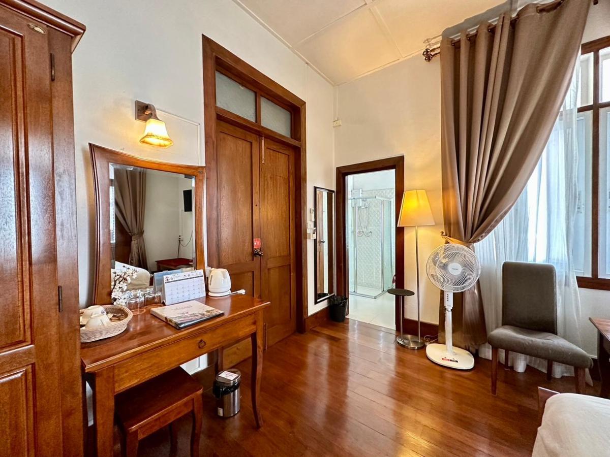 Deluxe Double Room with Balcony and Pool View