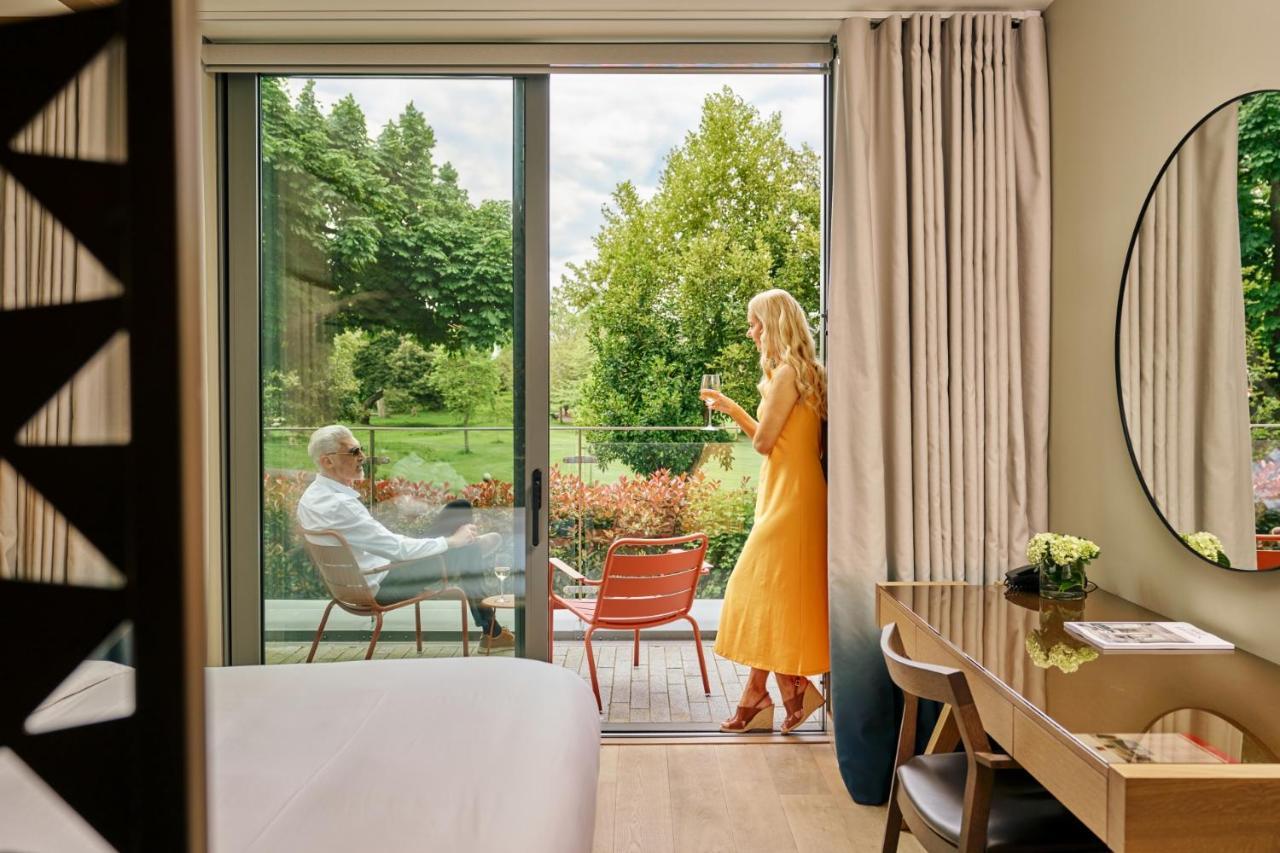 Park View Apartment