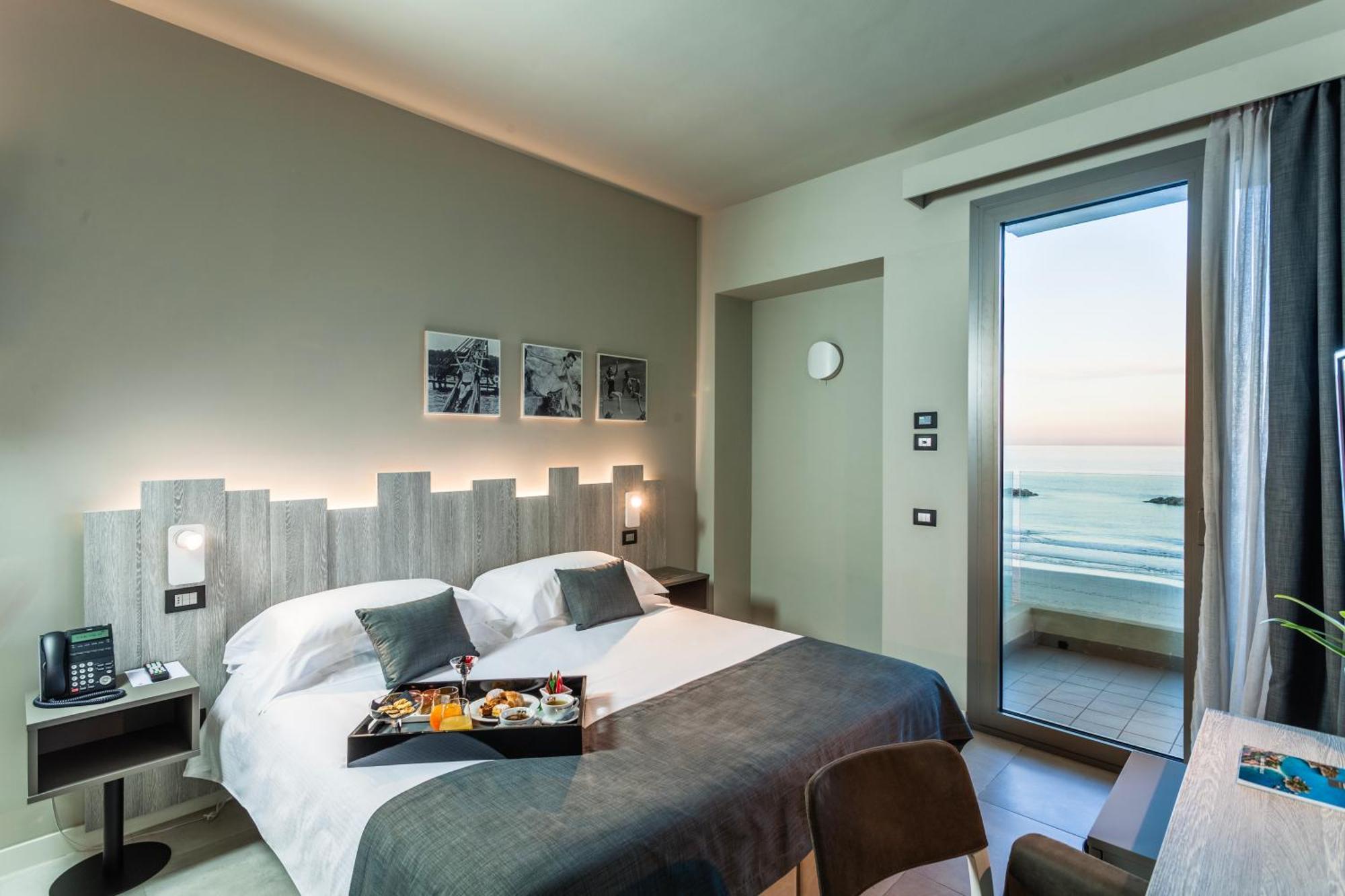 Double Room Sea View