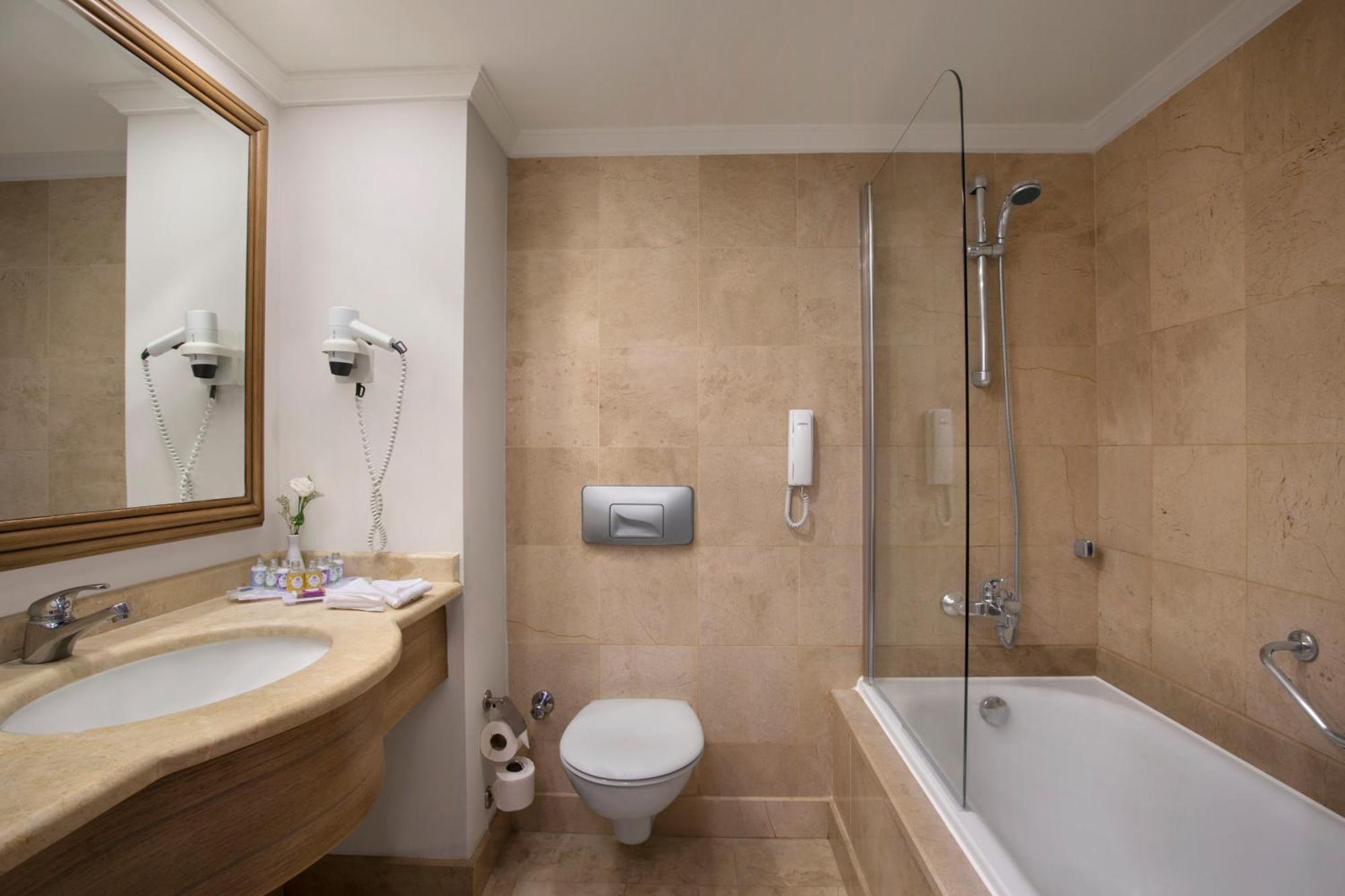 Junior Suite (3 Volwassenen + 1 Kind)
