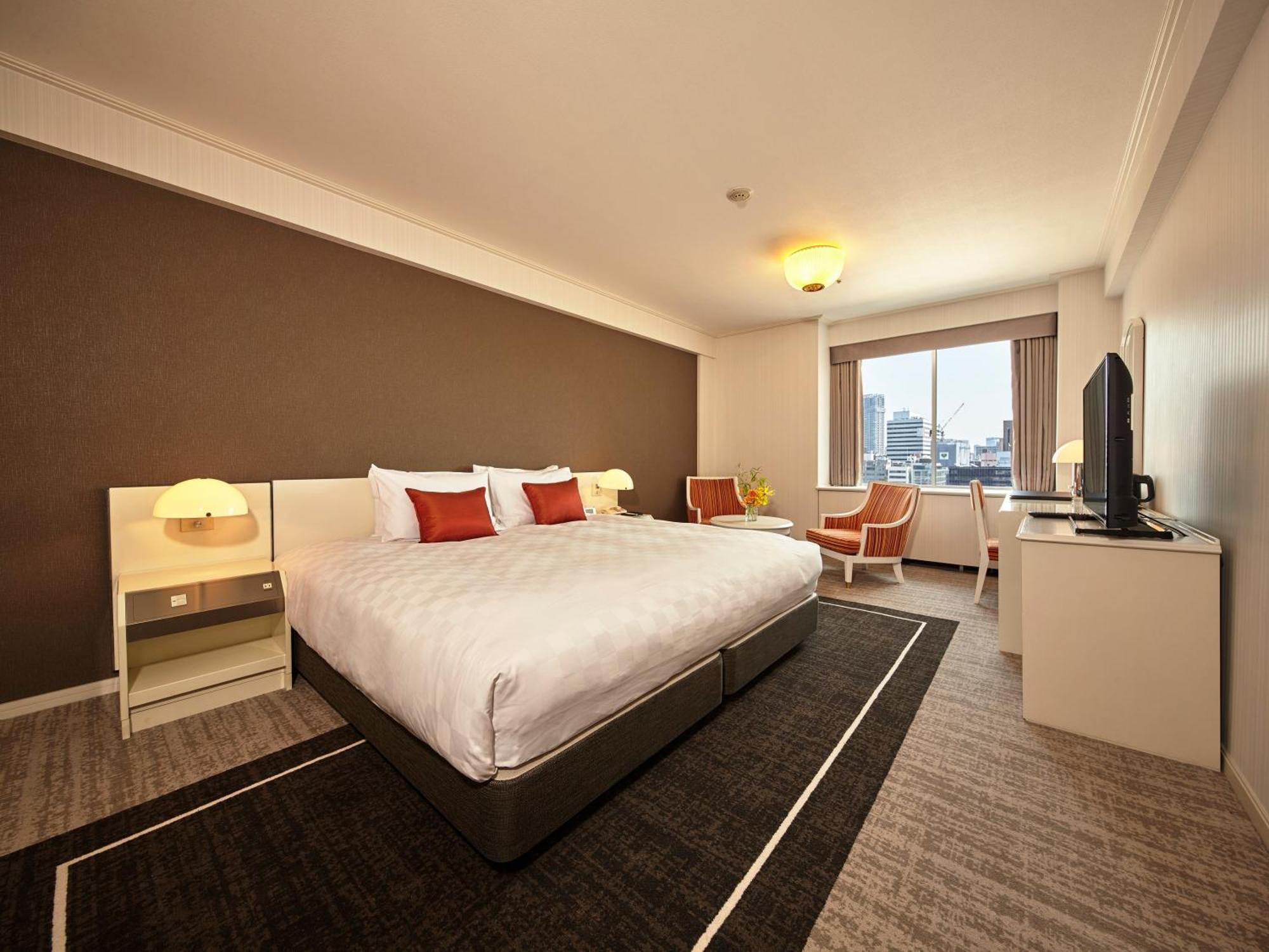 Deluxe King Room - Non-Smoking