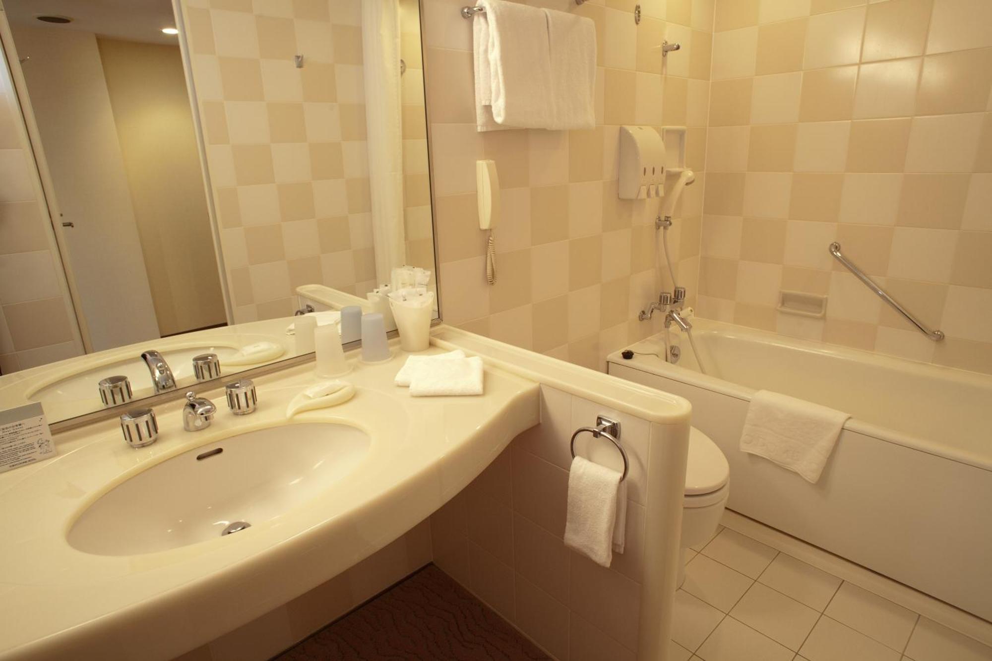 20th-22nd Floor Double Room B - Non-Smoking (with breakfast / Additional breakfast fee will be charged for children under 6 y/o)