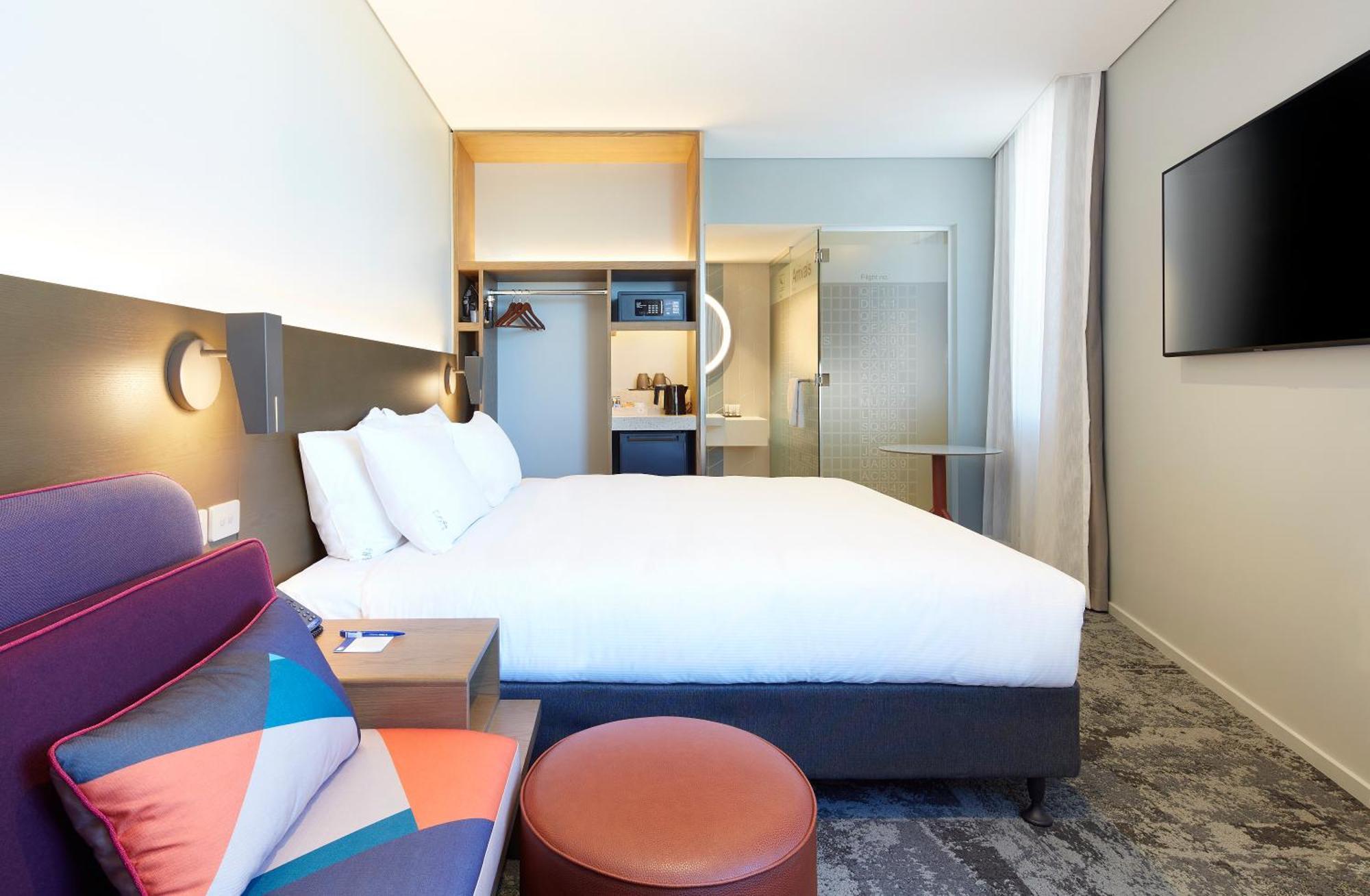 Standard King Room with Extra Floor Space - Free Breakfast