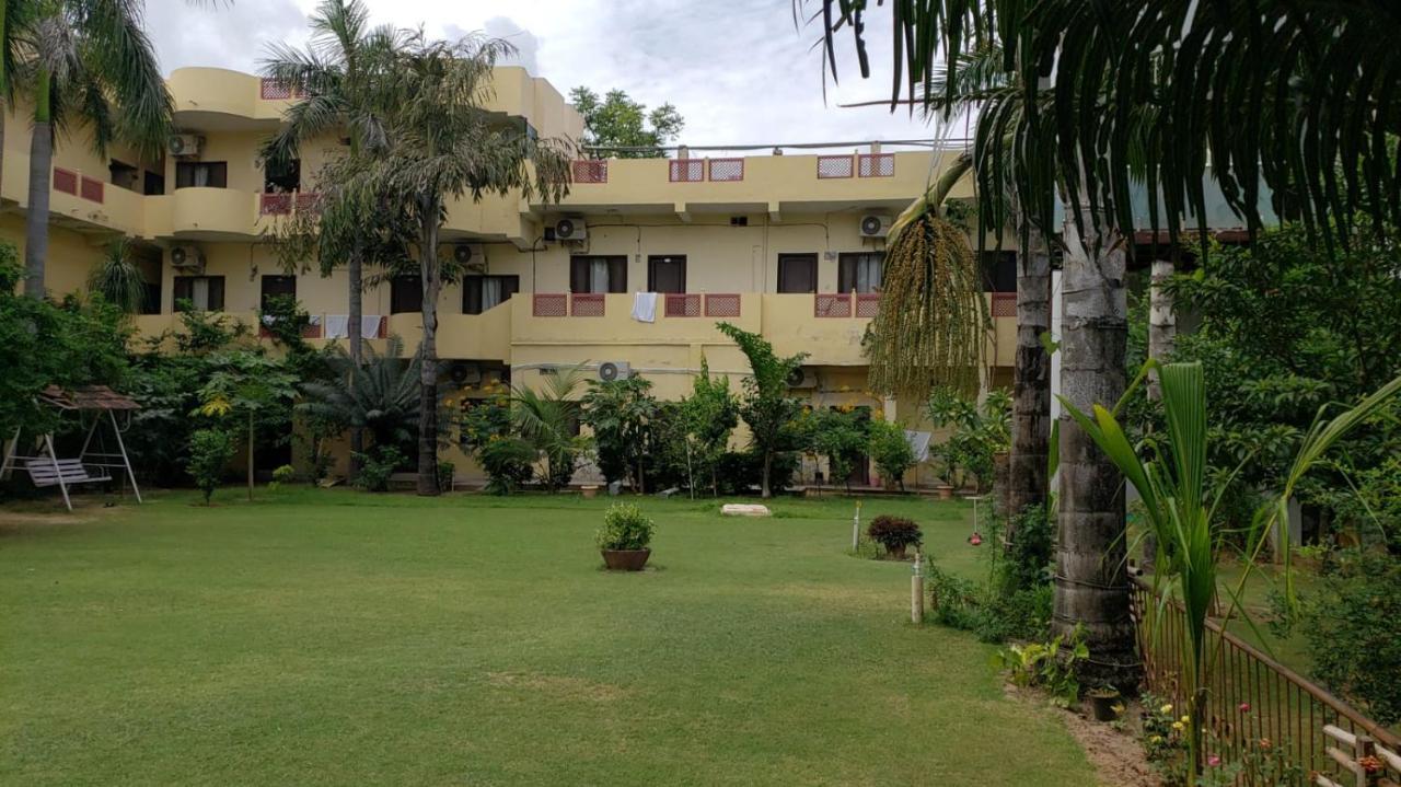 Double Room with Garden View,1479528677:JPEG