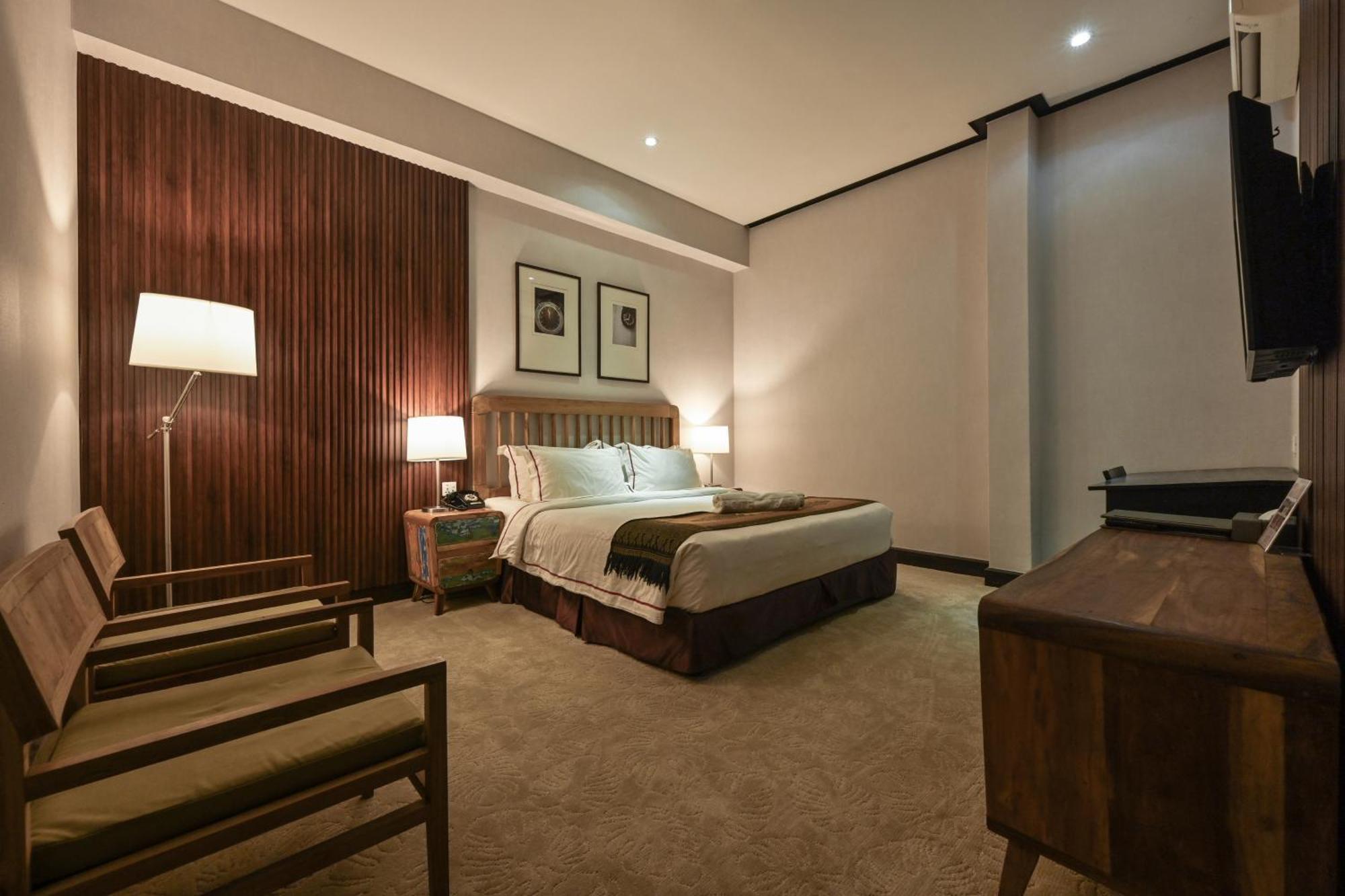 Superior King Room - No Window