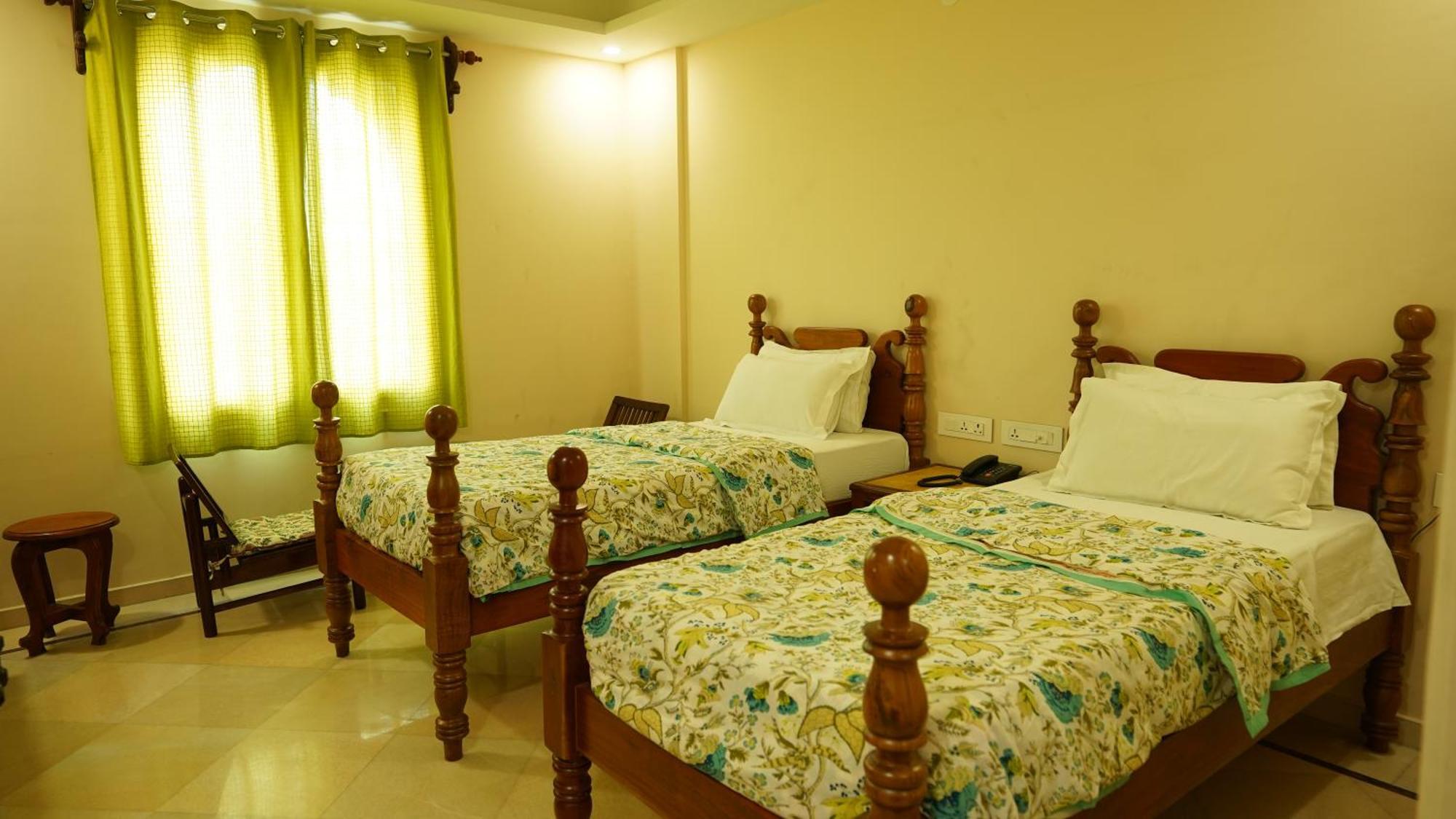Deluxe Double or Twin Room
