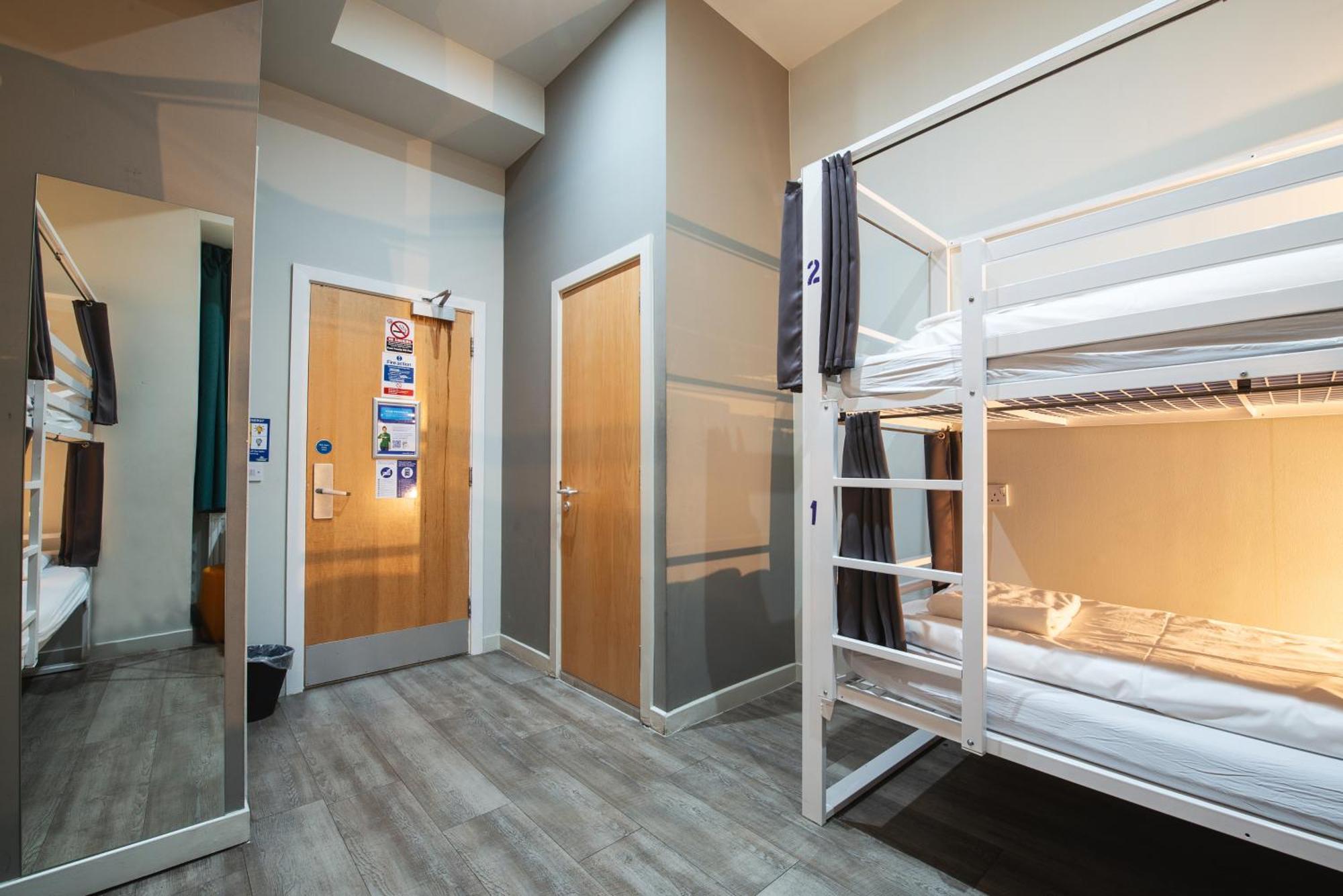 Bed in een Slaapzaal met 4 Bedden