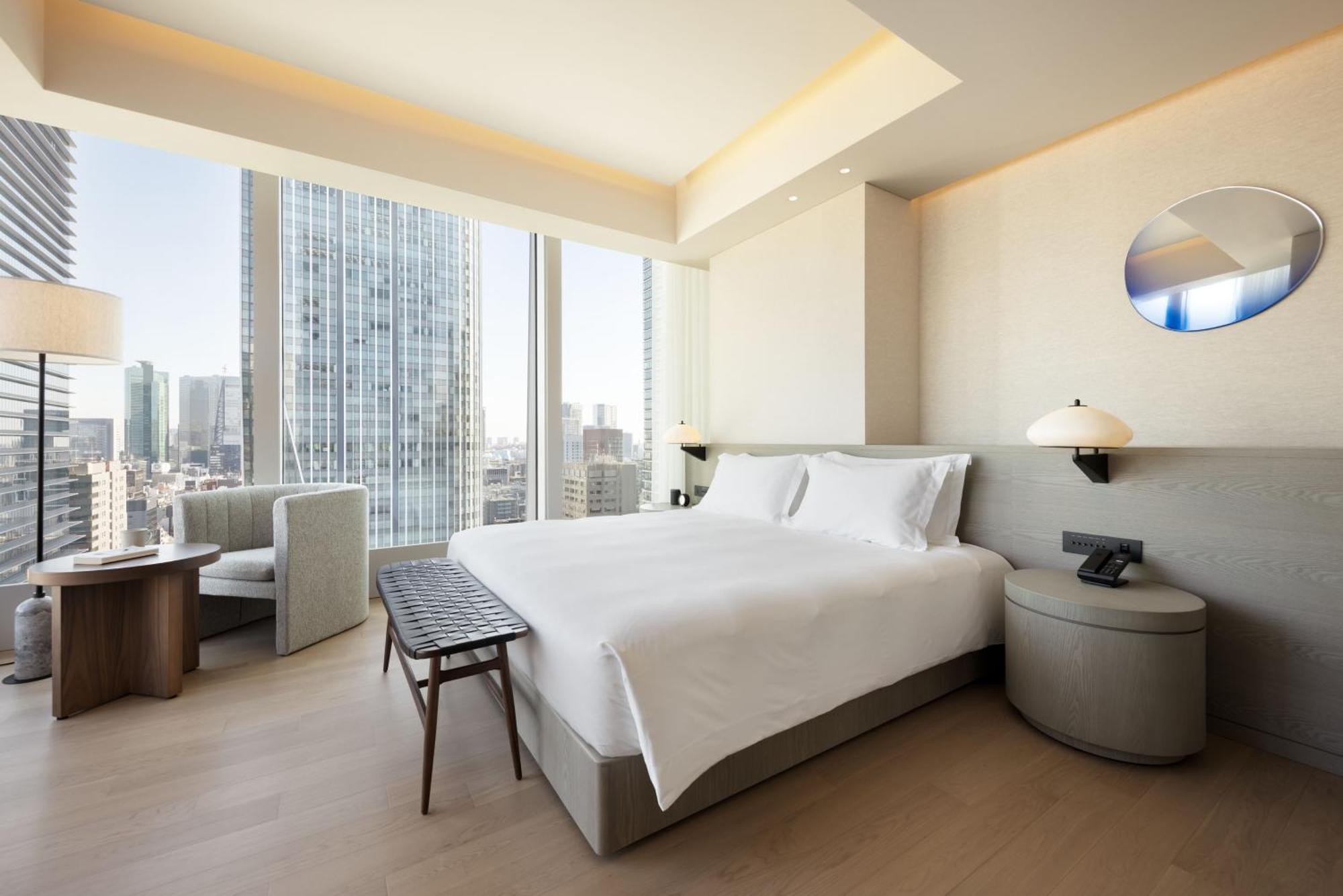 Corner King Suite