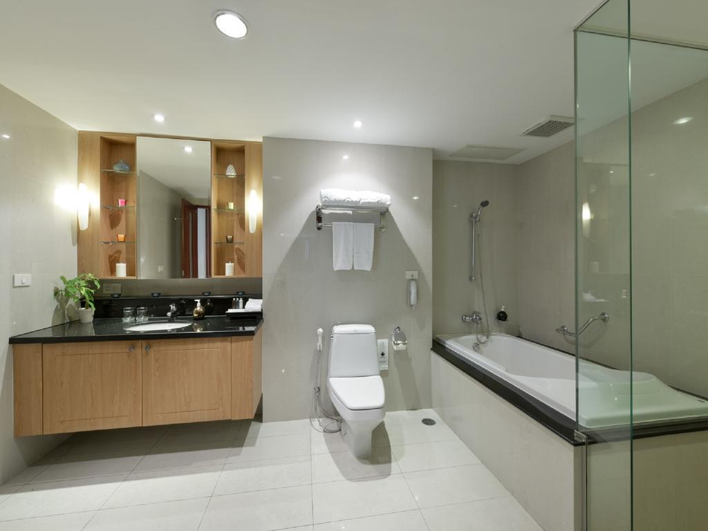 Two Bedroom Executive Family (8 people)