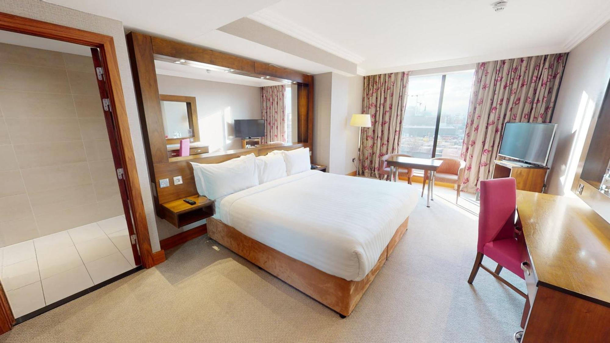Superior King Room