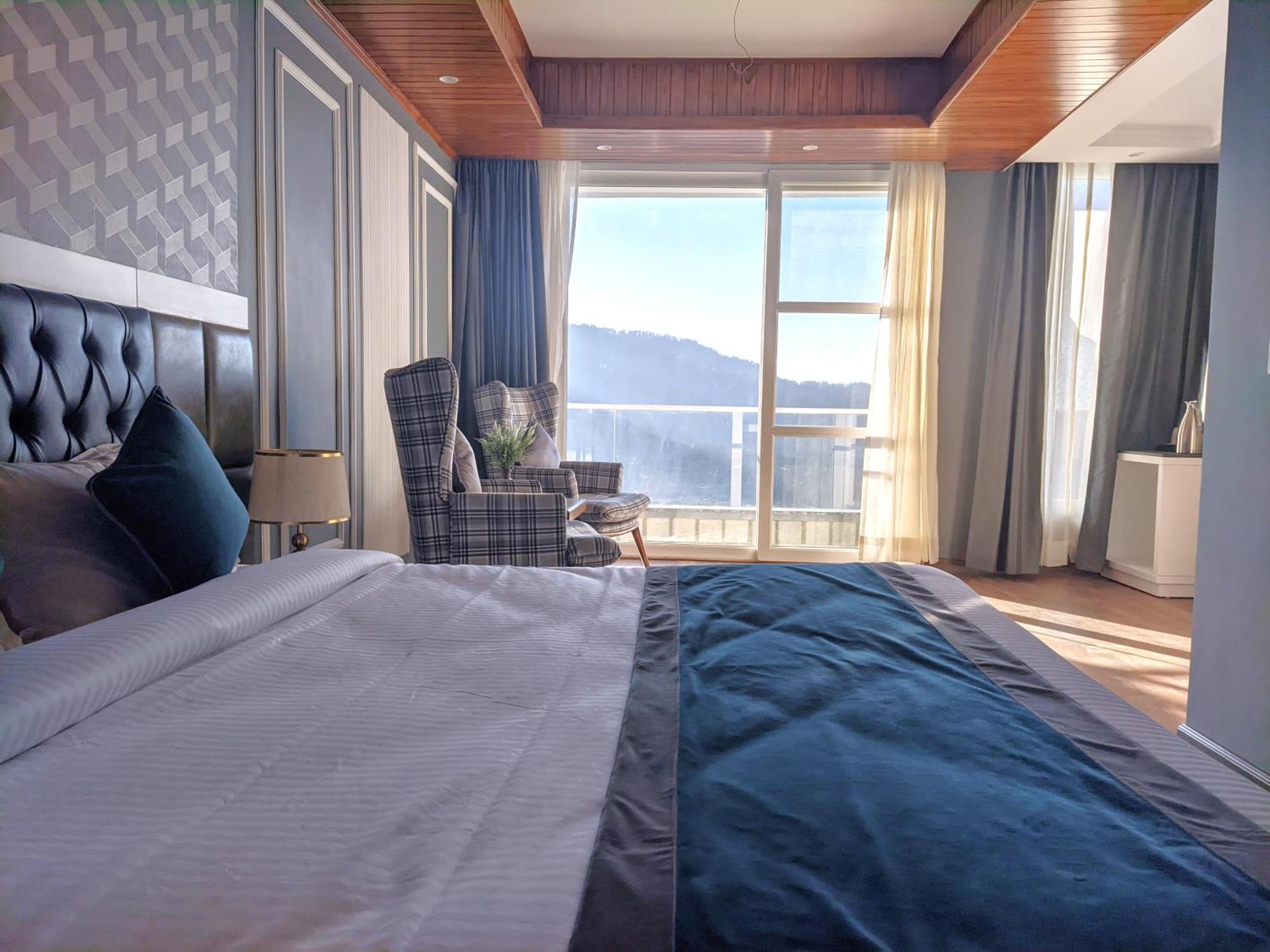 Superior Double or Twin Room with Mountain View,1533841219:JPEG