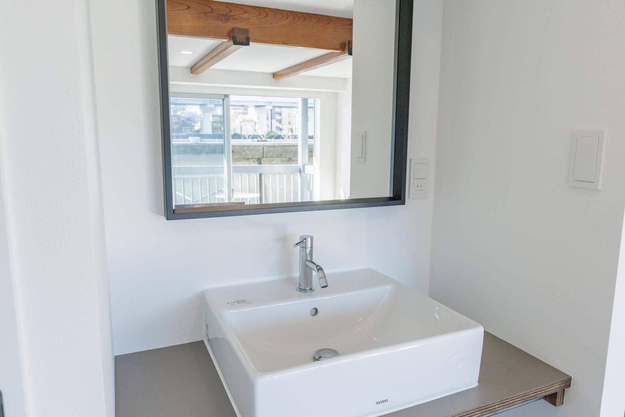 Twin Room with View