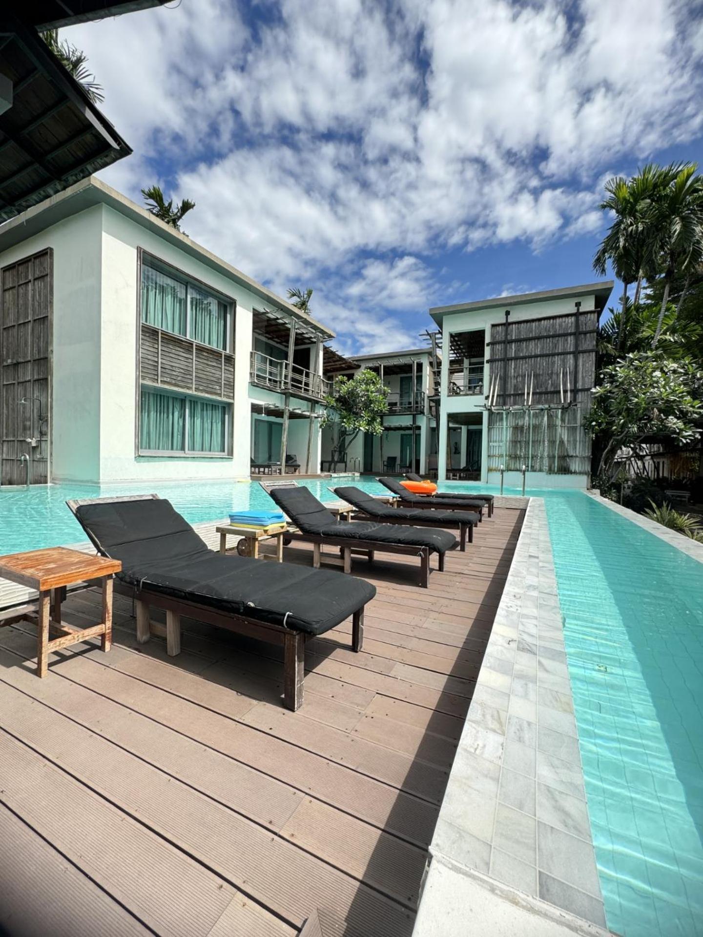 King Room with Pool View - Ground Floor