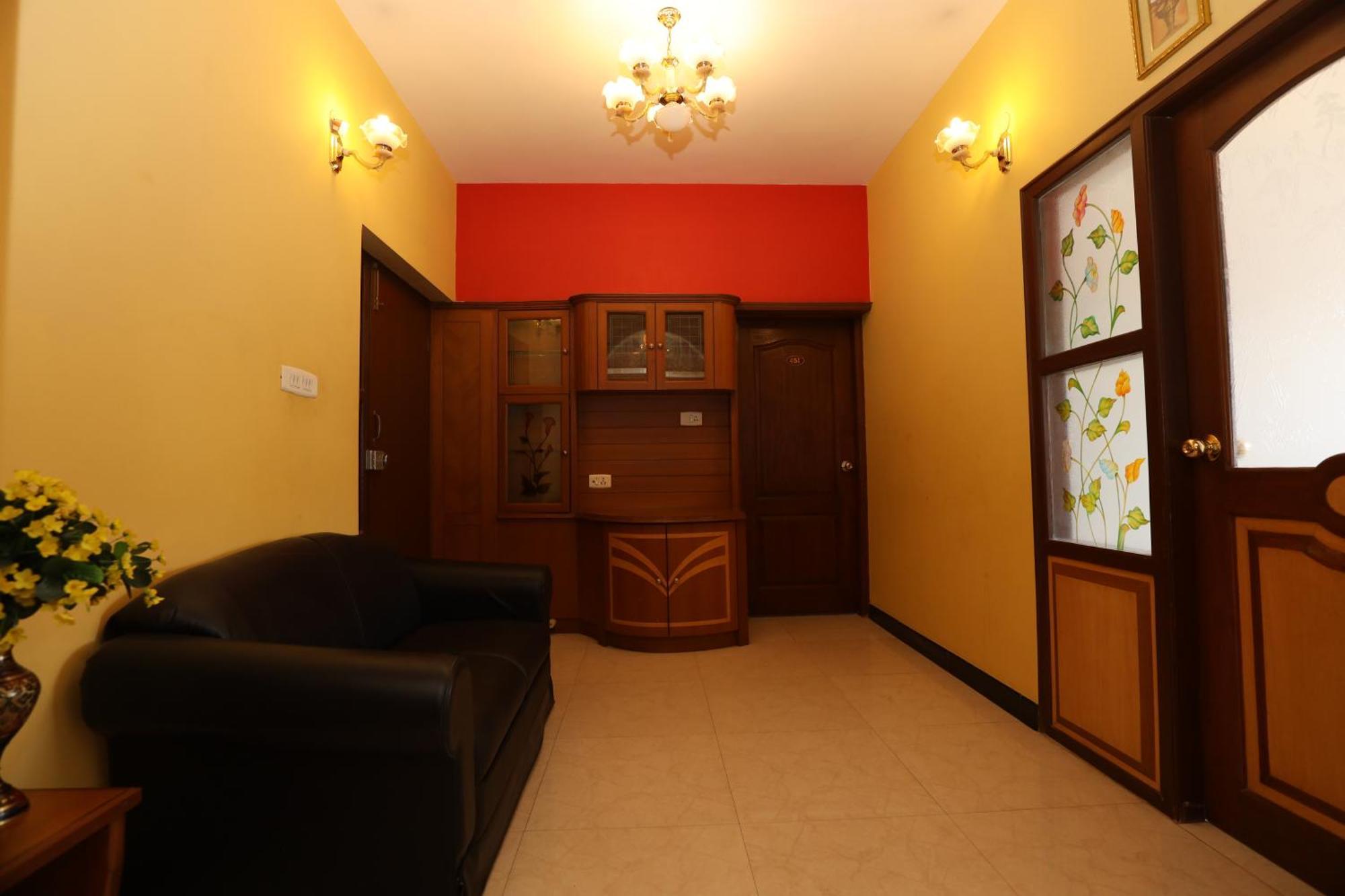 Deluxe Family Room,1550858227:JPEG