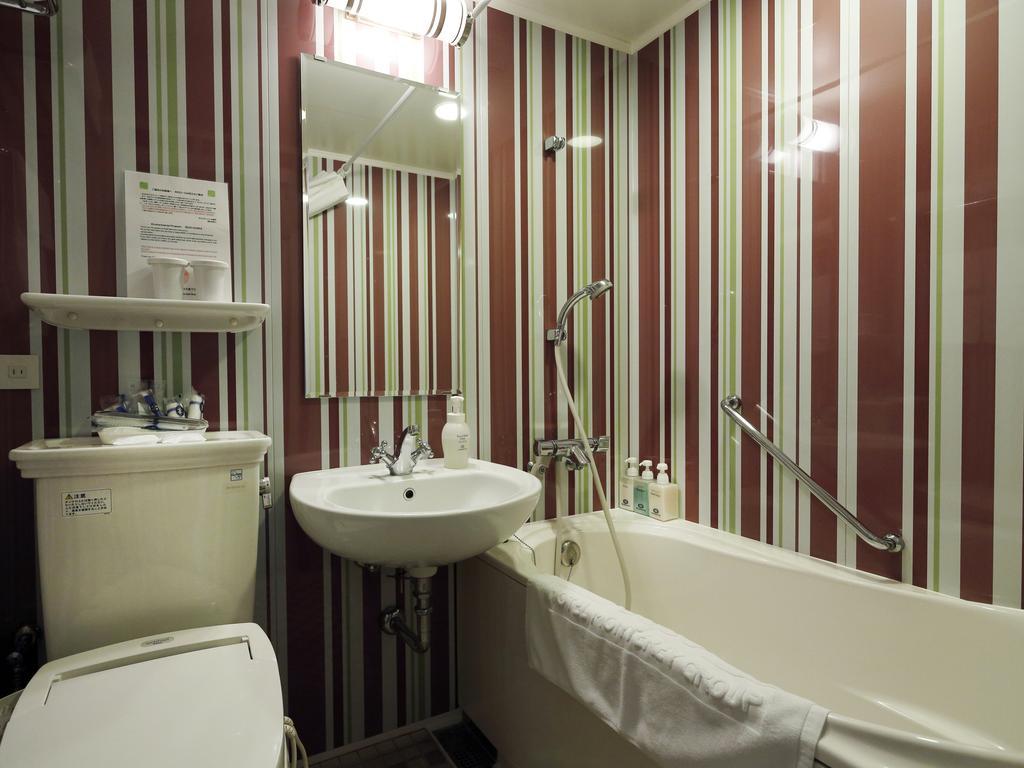 Twin Room - Non-Smoking