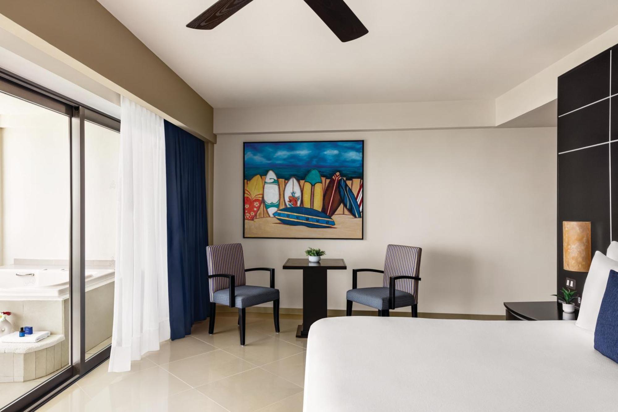 Sunset Suite One King Bed