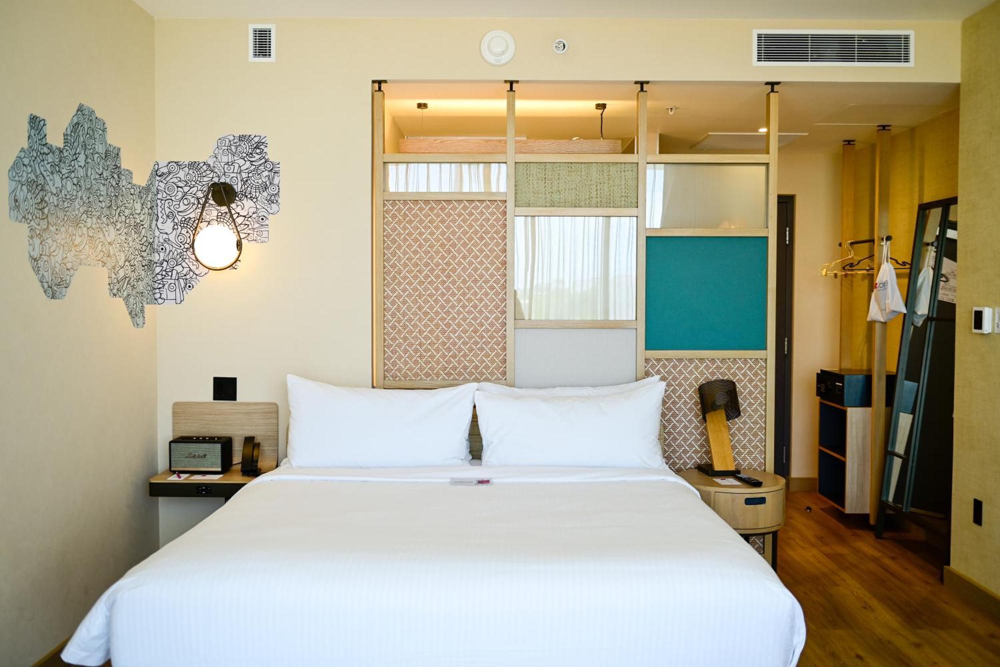 Aloft Guest room, 1 King
