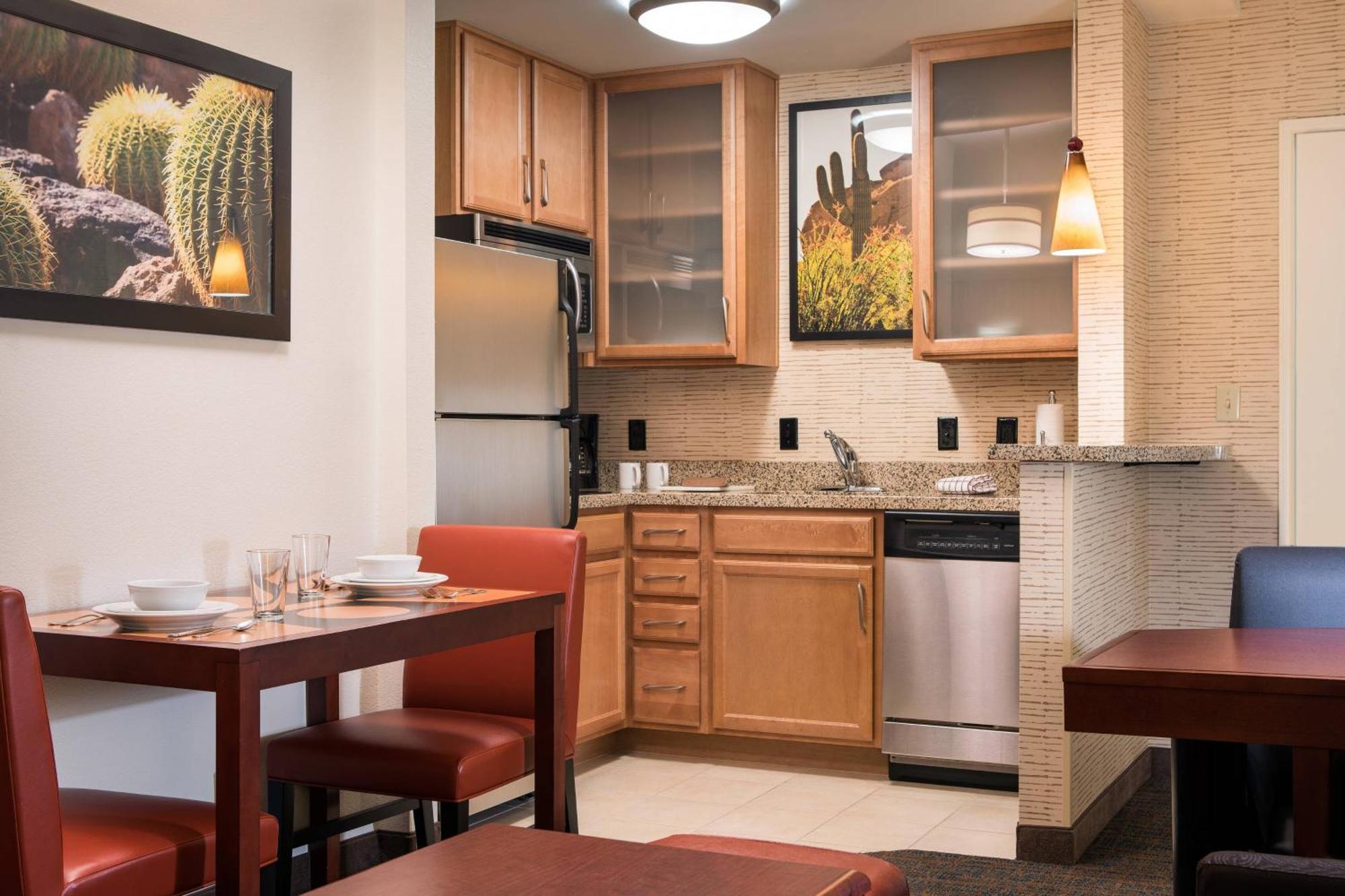One-Bedroom King Suite