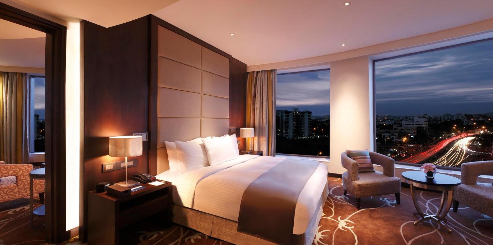 King Room with City View