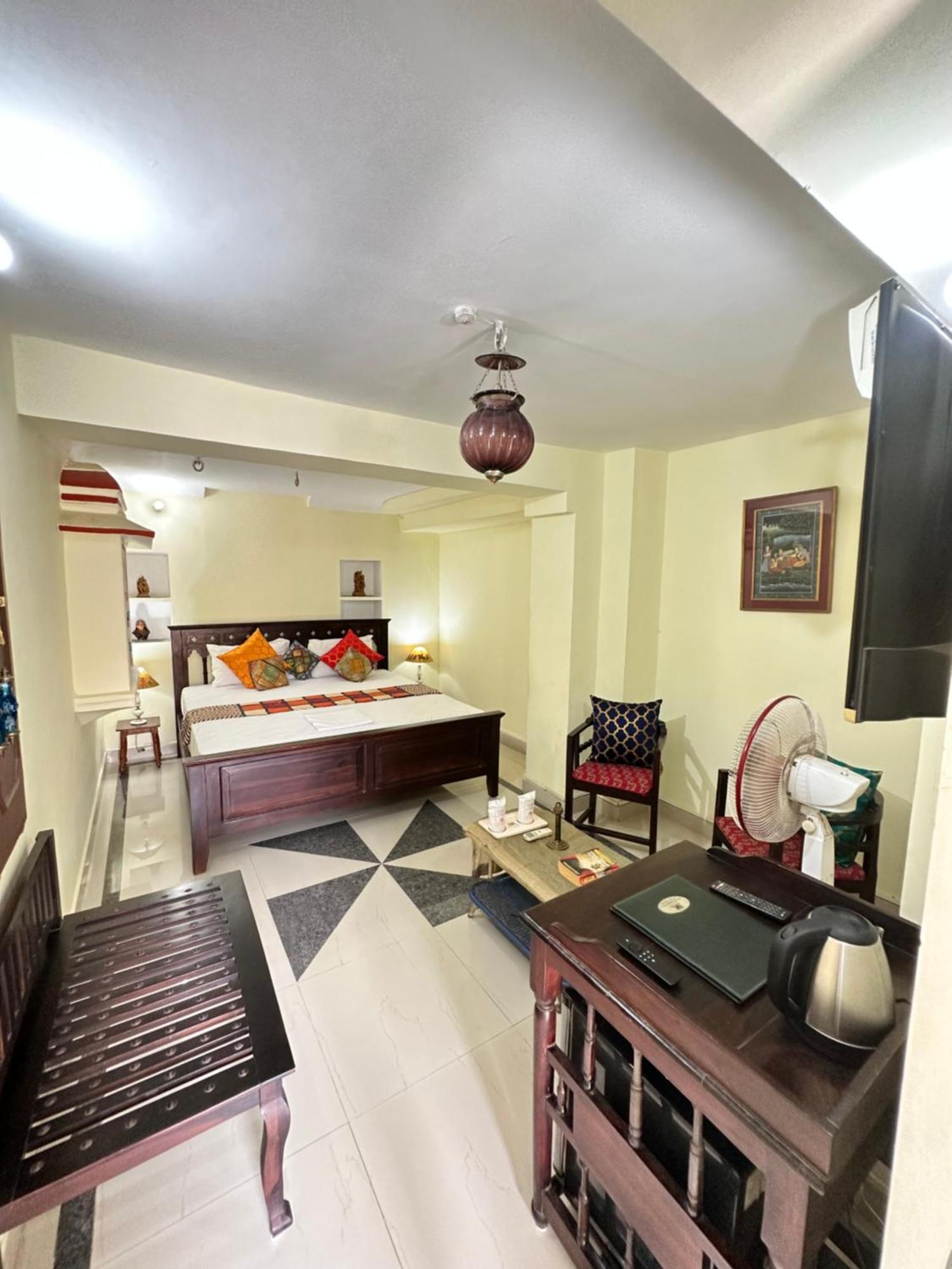 Superior Double or Twin Room,1555267198:JPEG