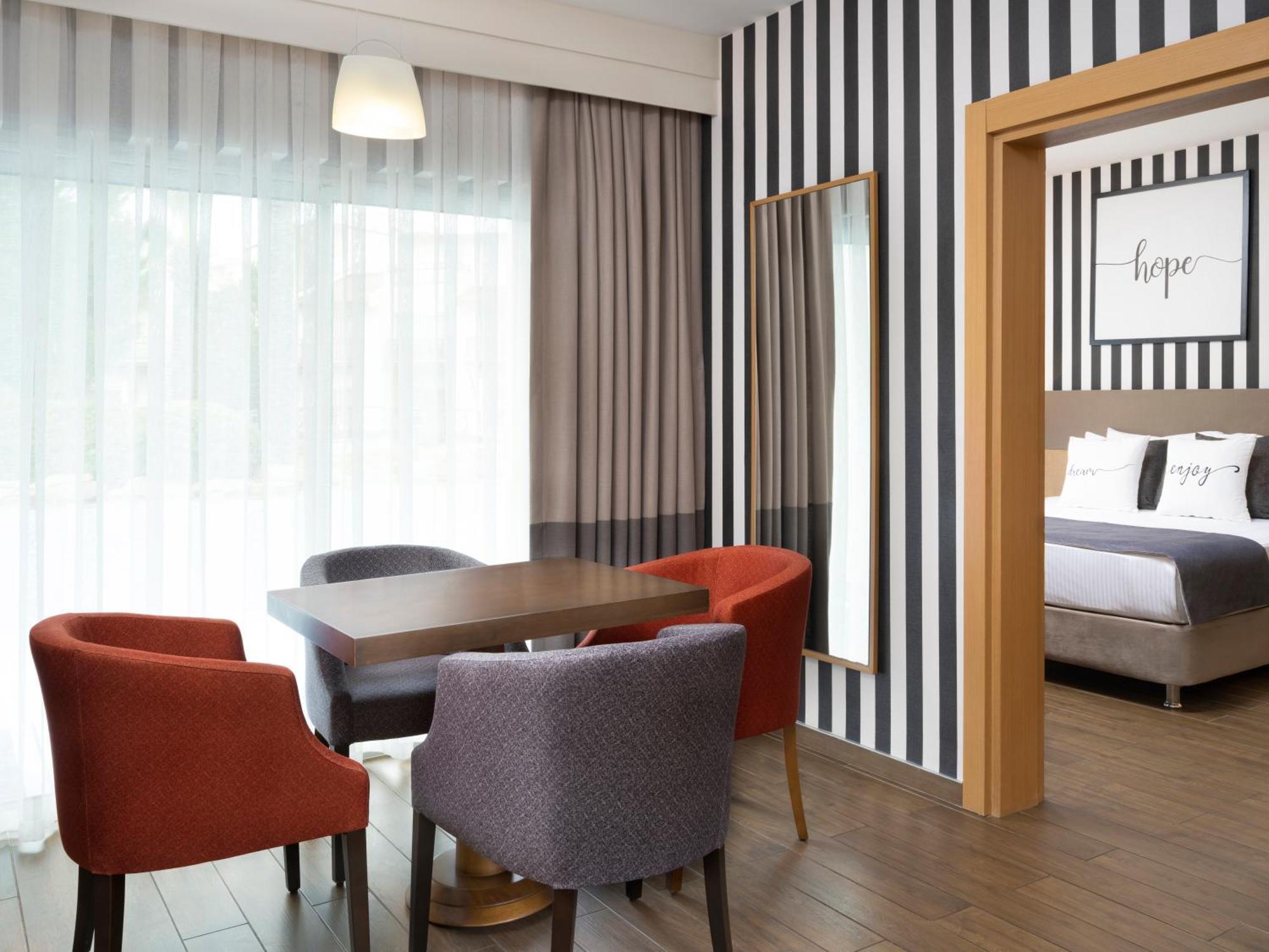 Lake Suite Ground Floor