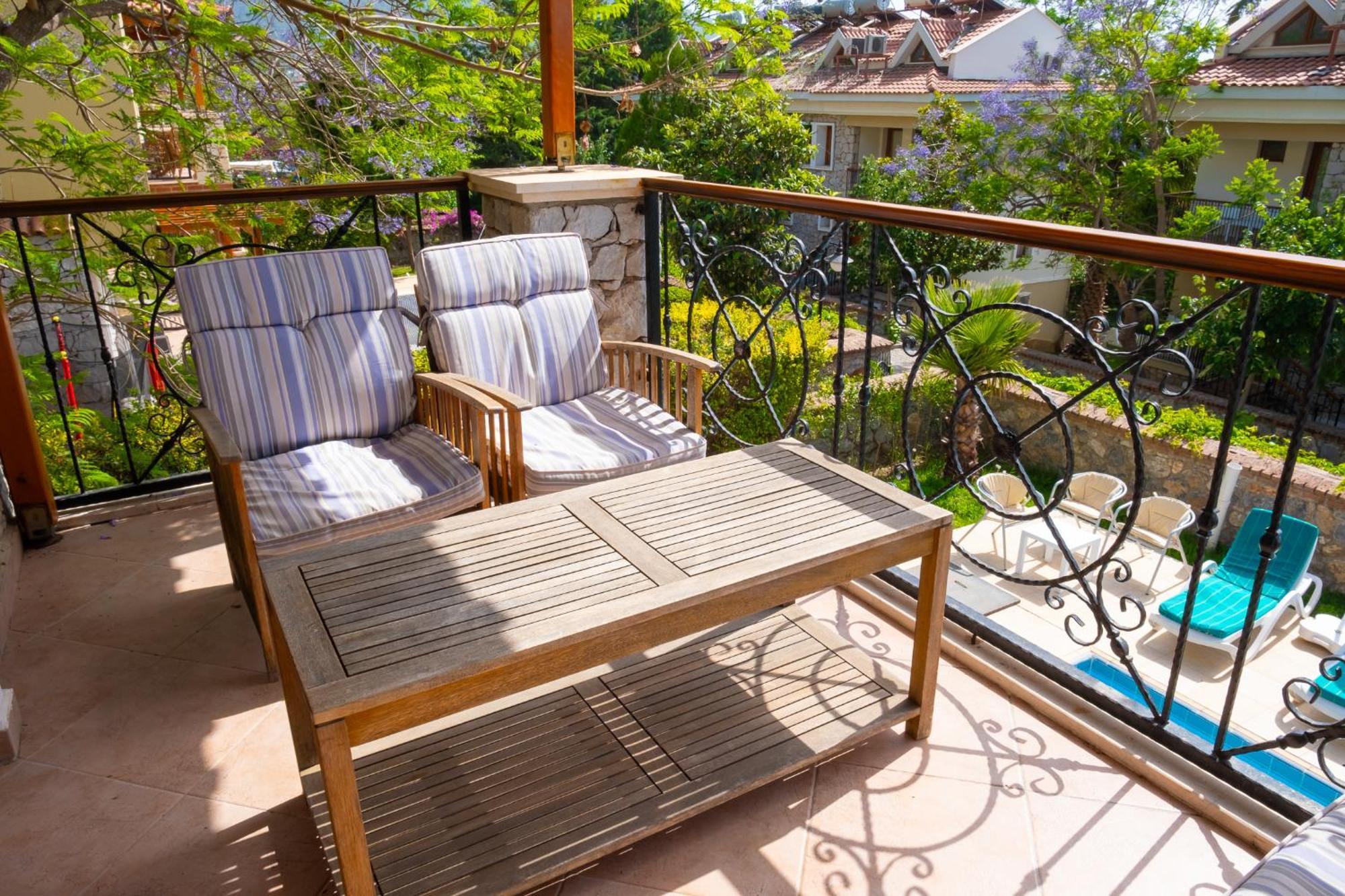 Four-Bedroom Villa Private Pool