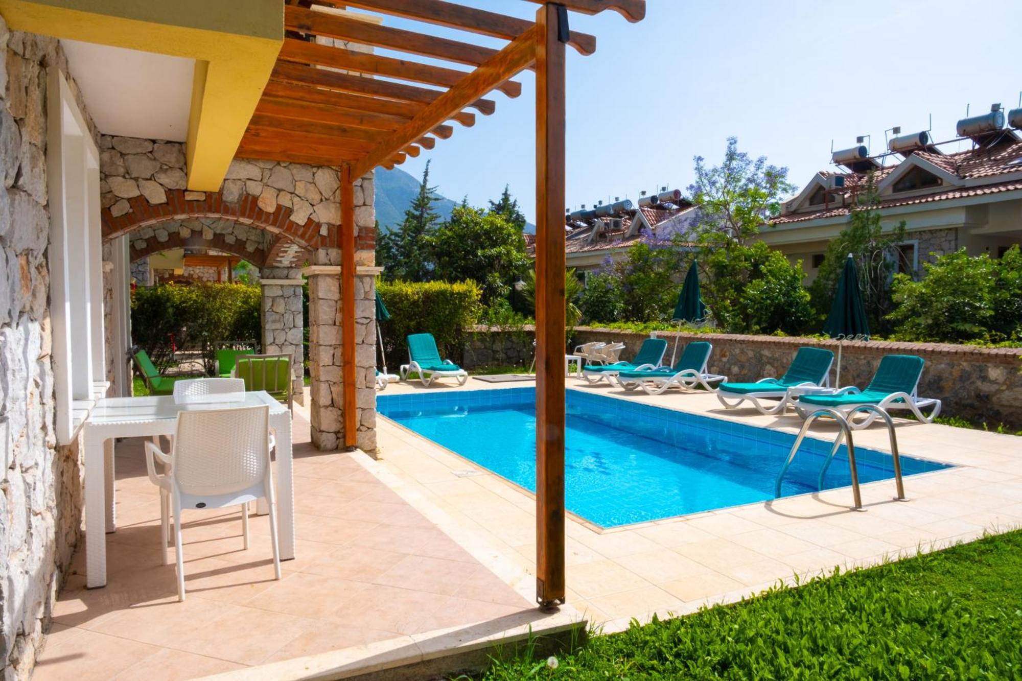 Four-Bedroom Villa Private Pool